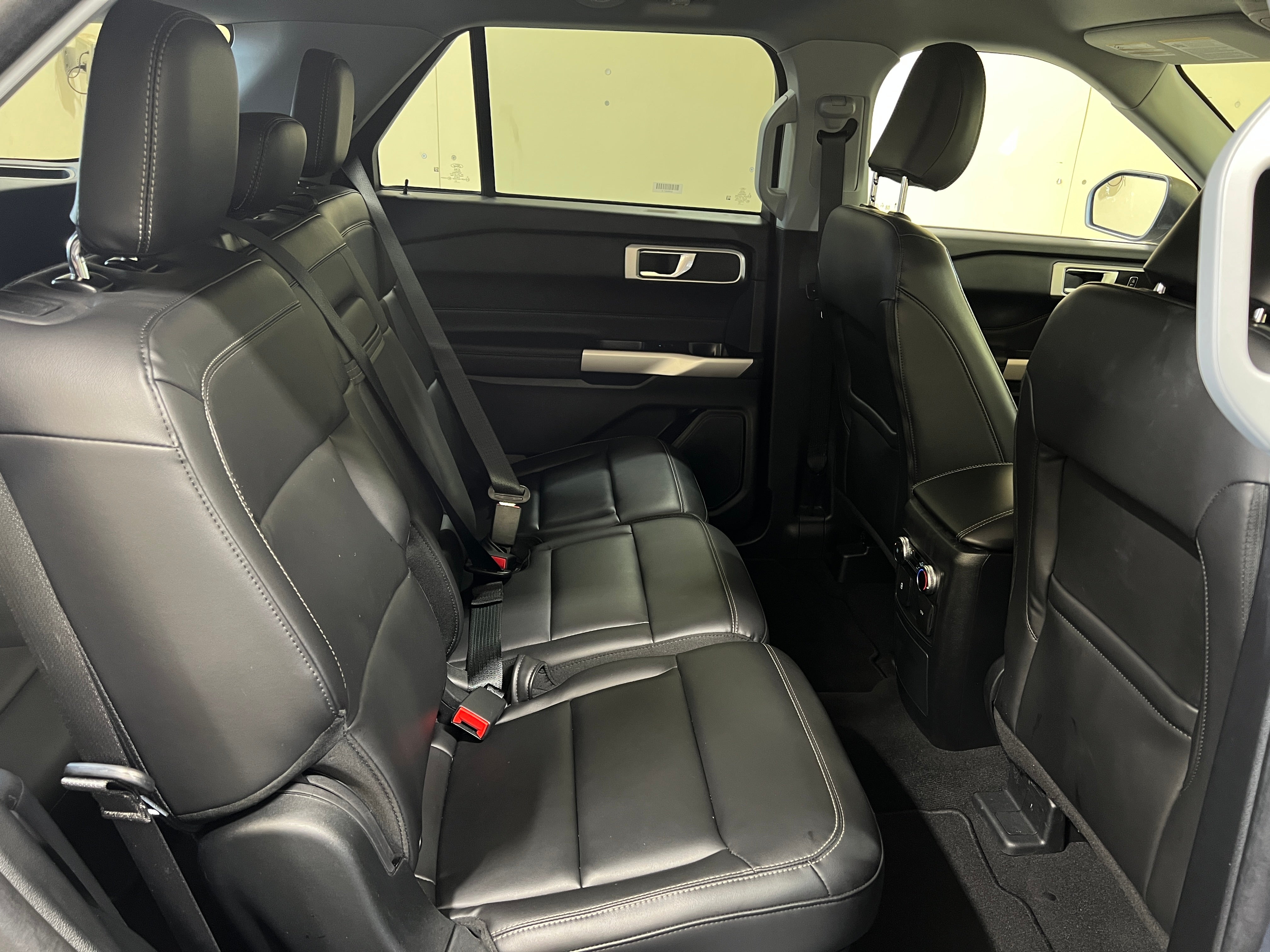 2023 Ford Explorer XLT 6