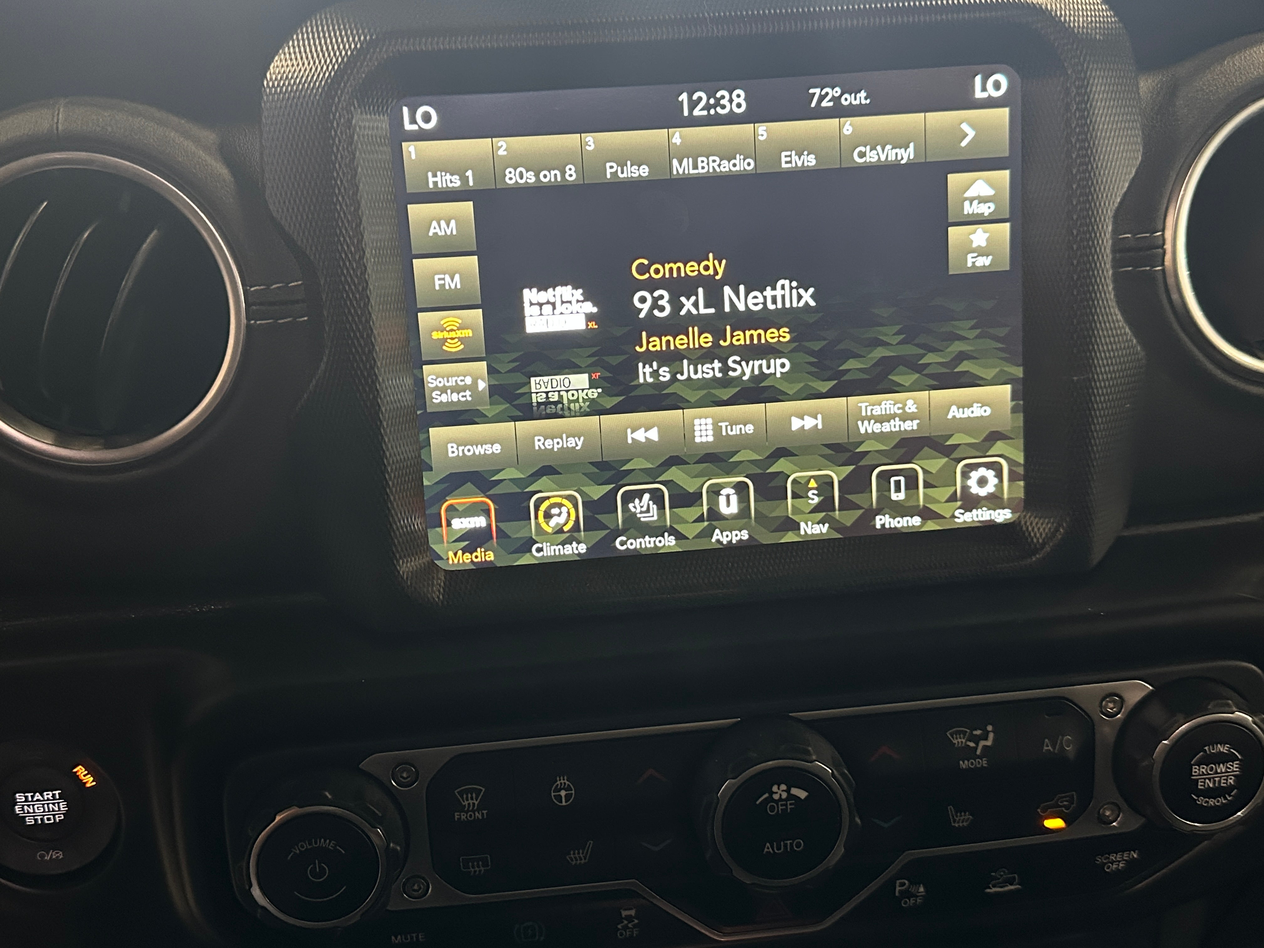 2022 Jeep Wrangler Unlimited Sahara 4xe 3