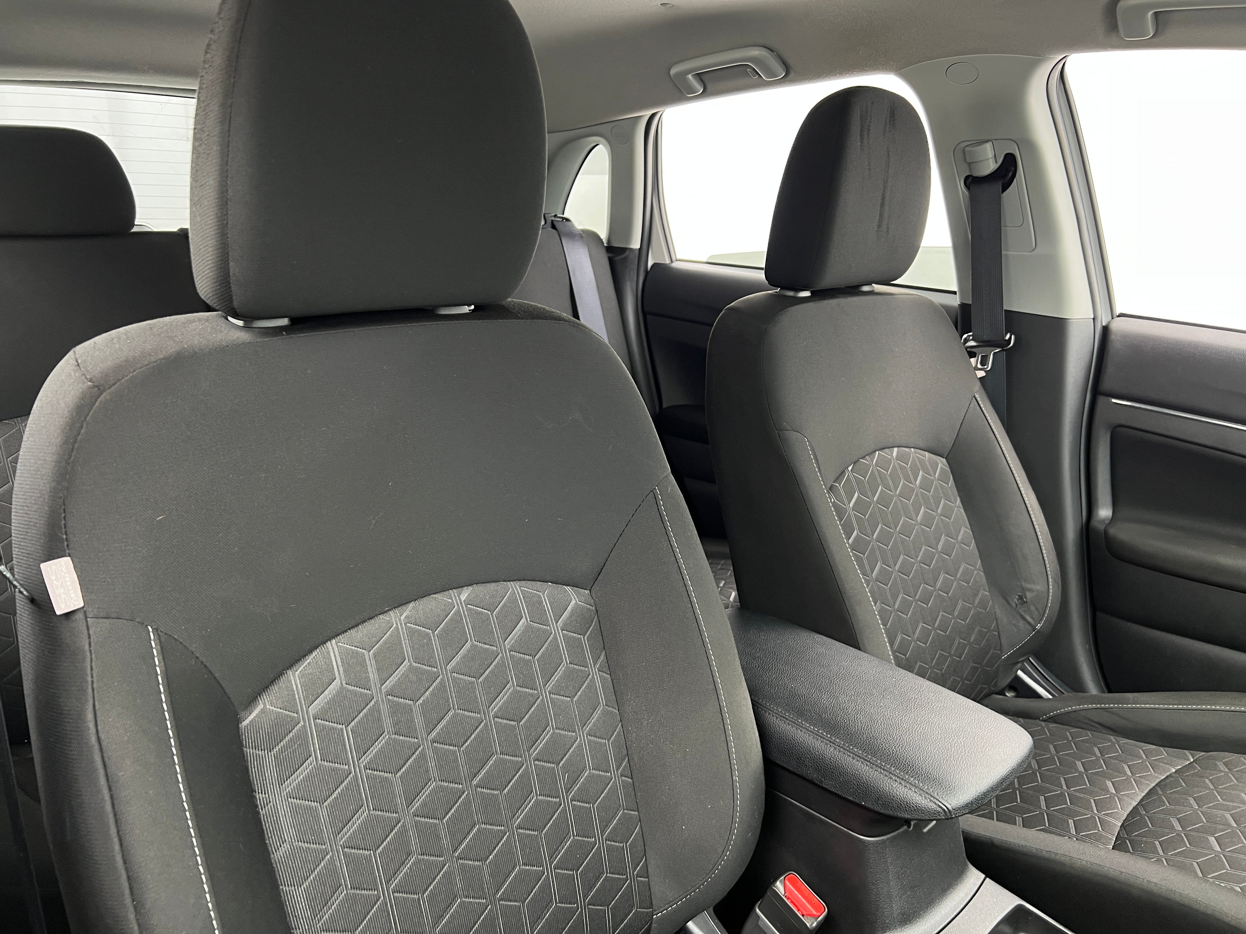 2020 Mitsubishi Outlander Sport ES 2