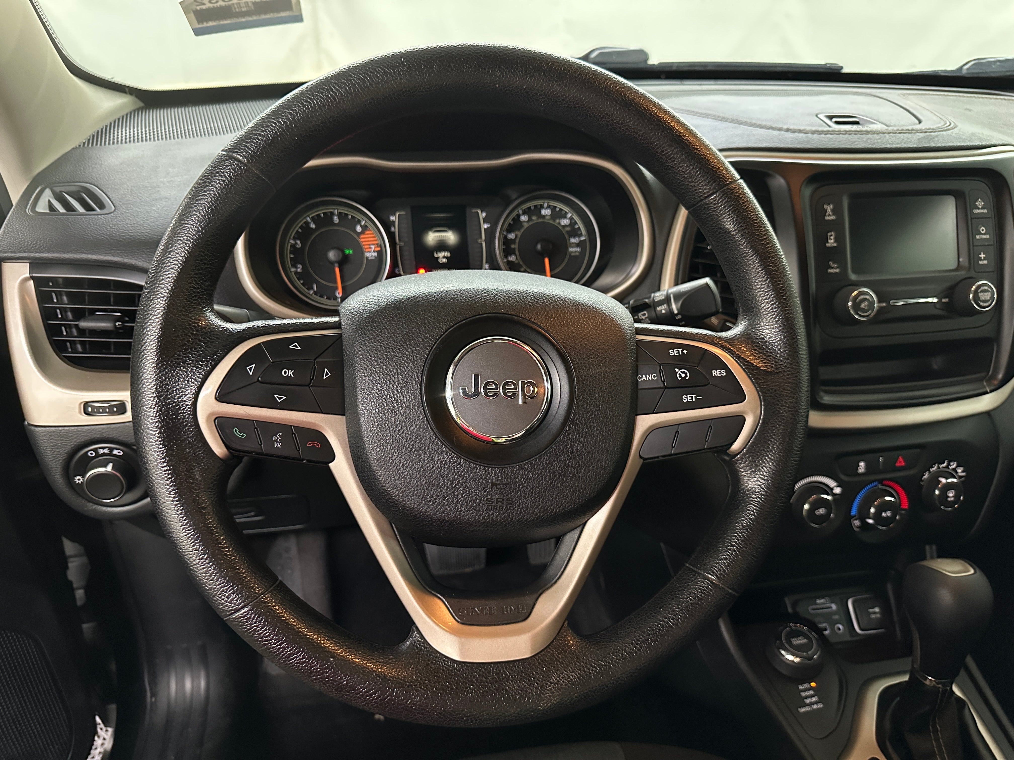 2016 Jeep Cherokee Sport 5