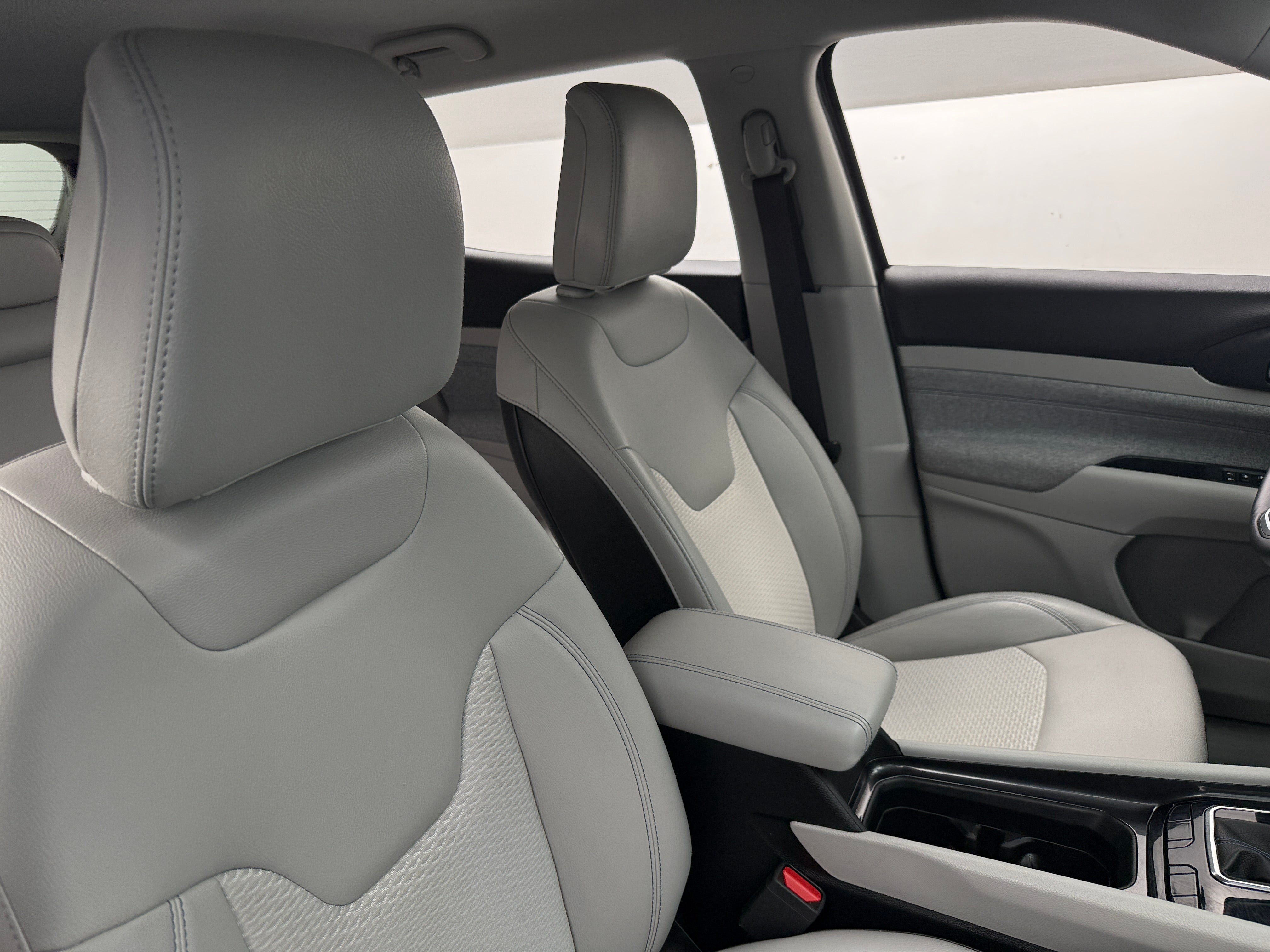 Thumbnail: 2022 Jeep Compass - 2