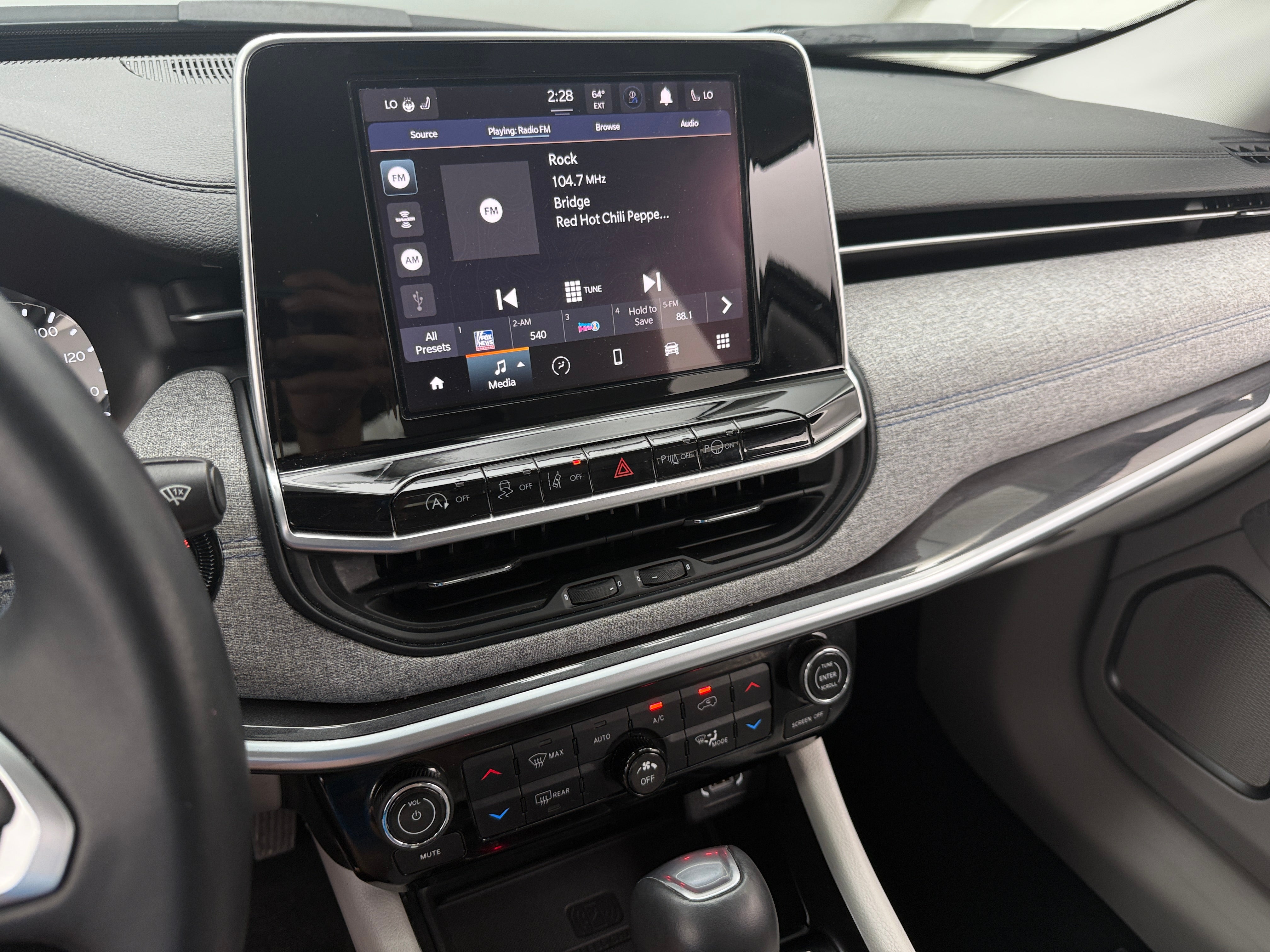 Thumbnail: 2022 Jeep Compass - 4