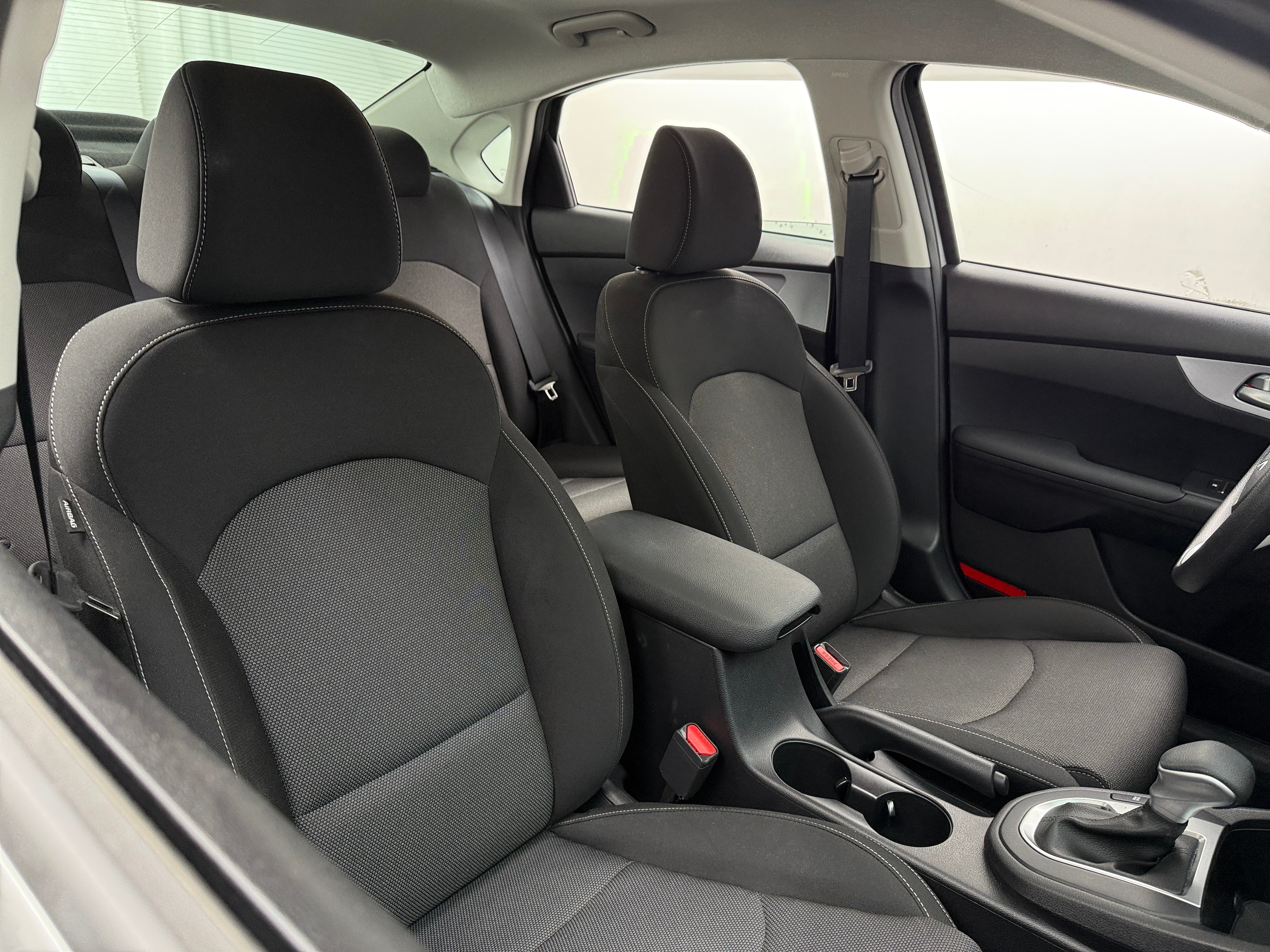 2024 Kia Forte LXS 2