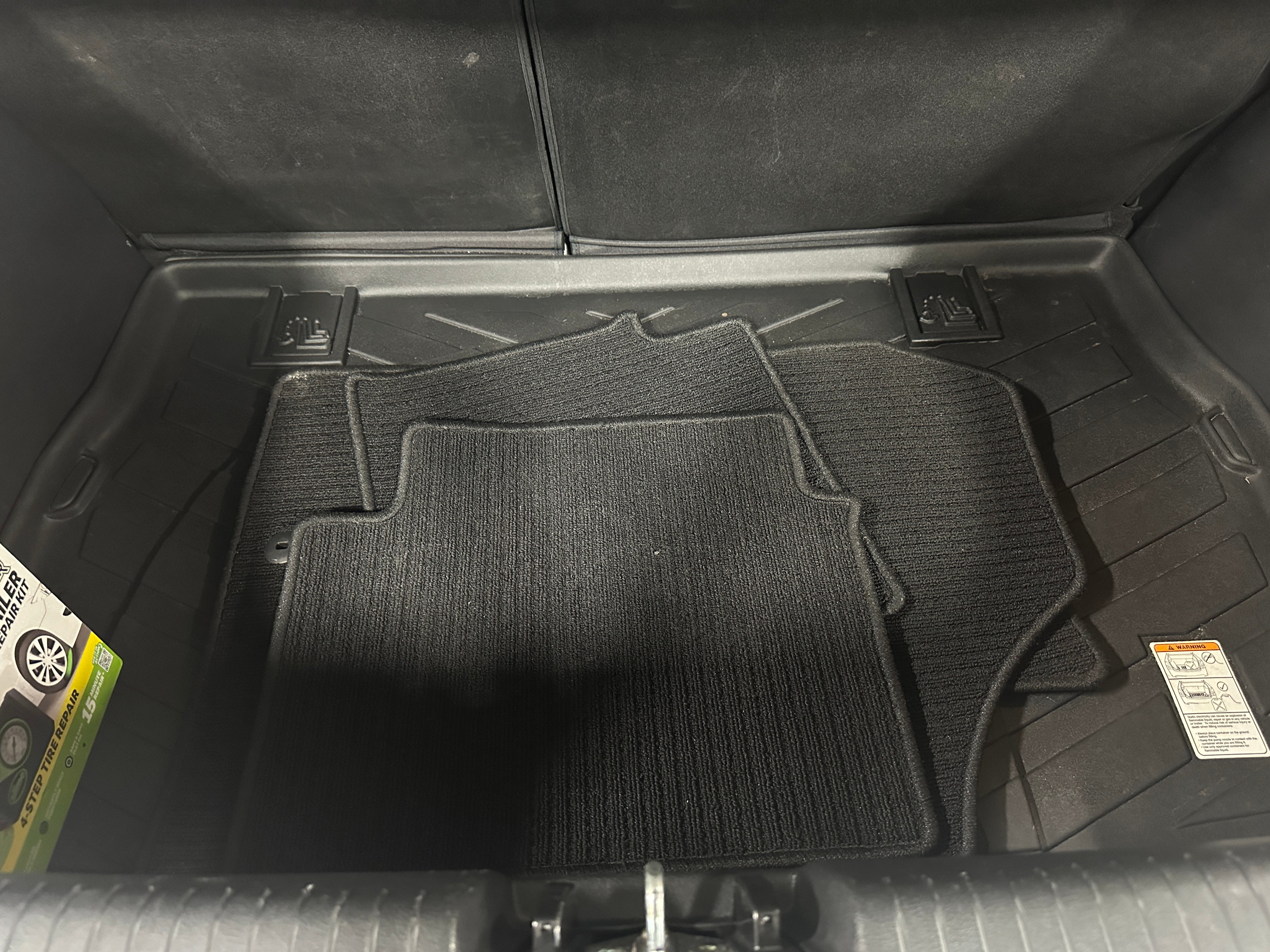 2013 Hyundai Veloster Base 5