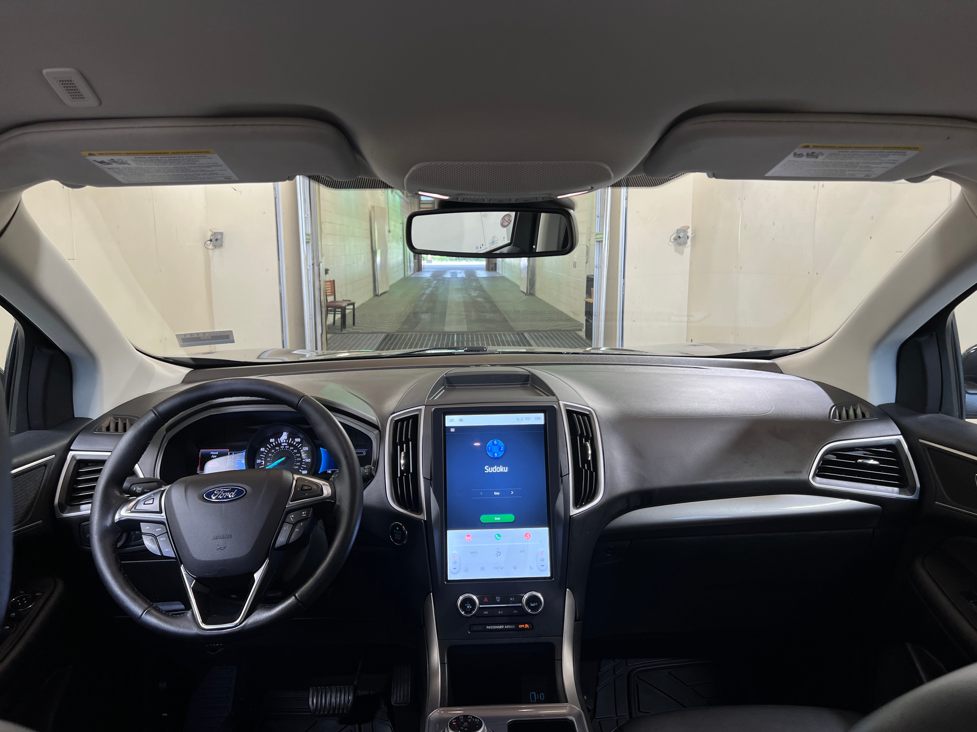 2023 Ford Edge SEL 2