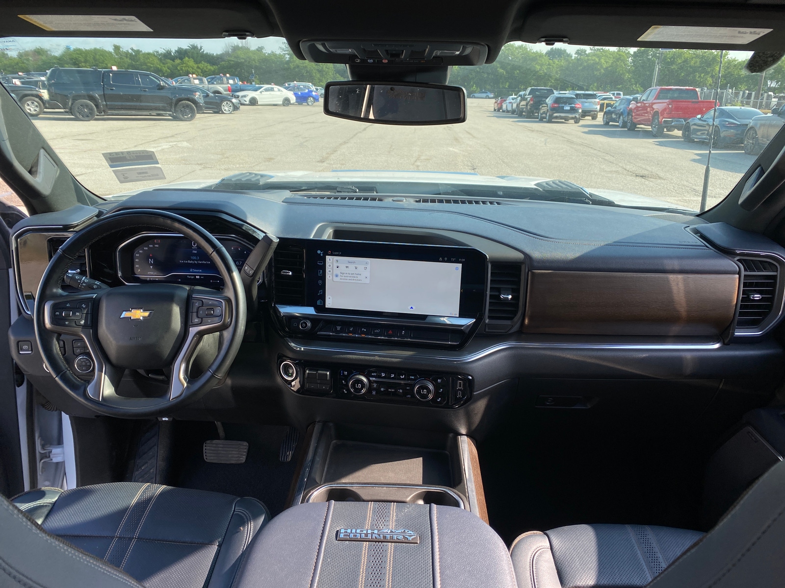 Thumbnail: 2024 Chevrolet Silverado 3500 - 2