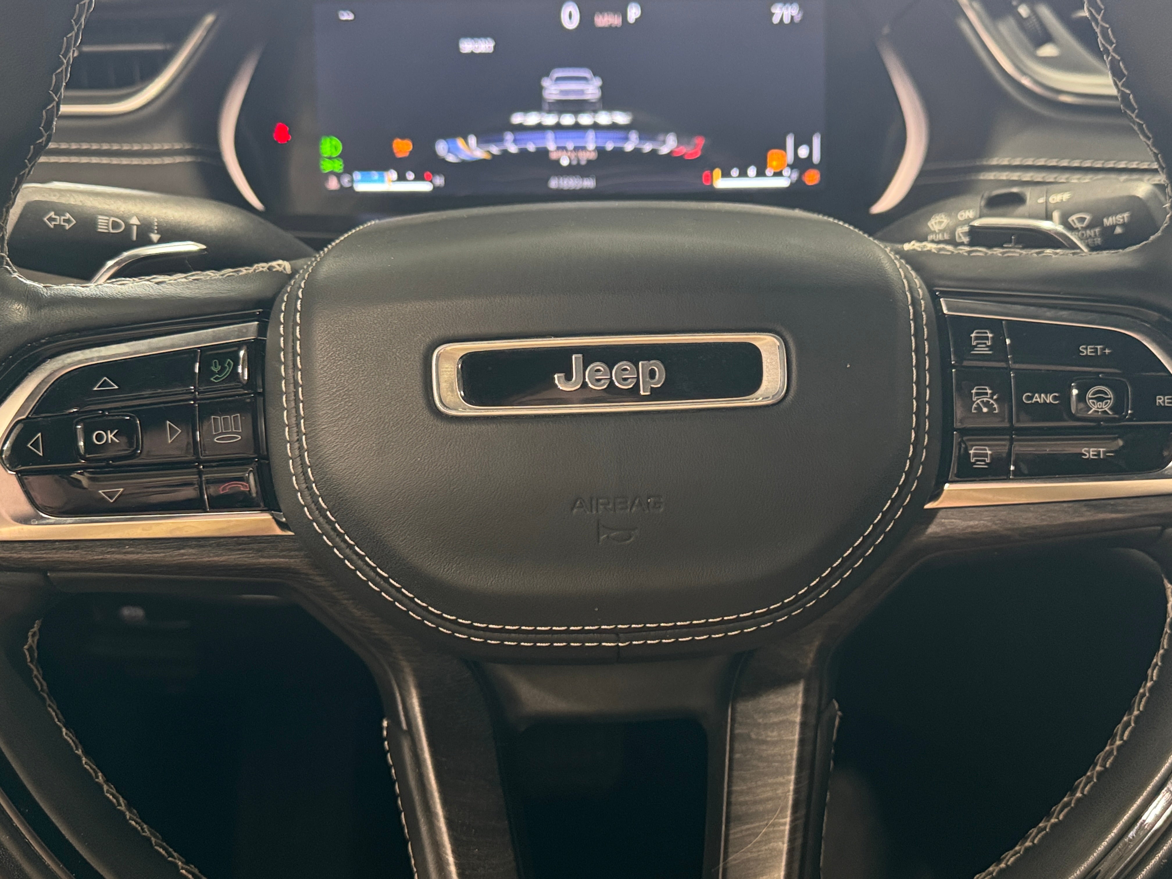 2021 Jeep Grand Cherokee L Overland 4