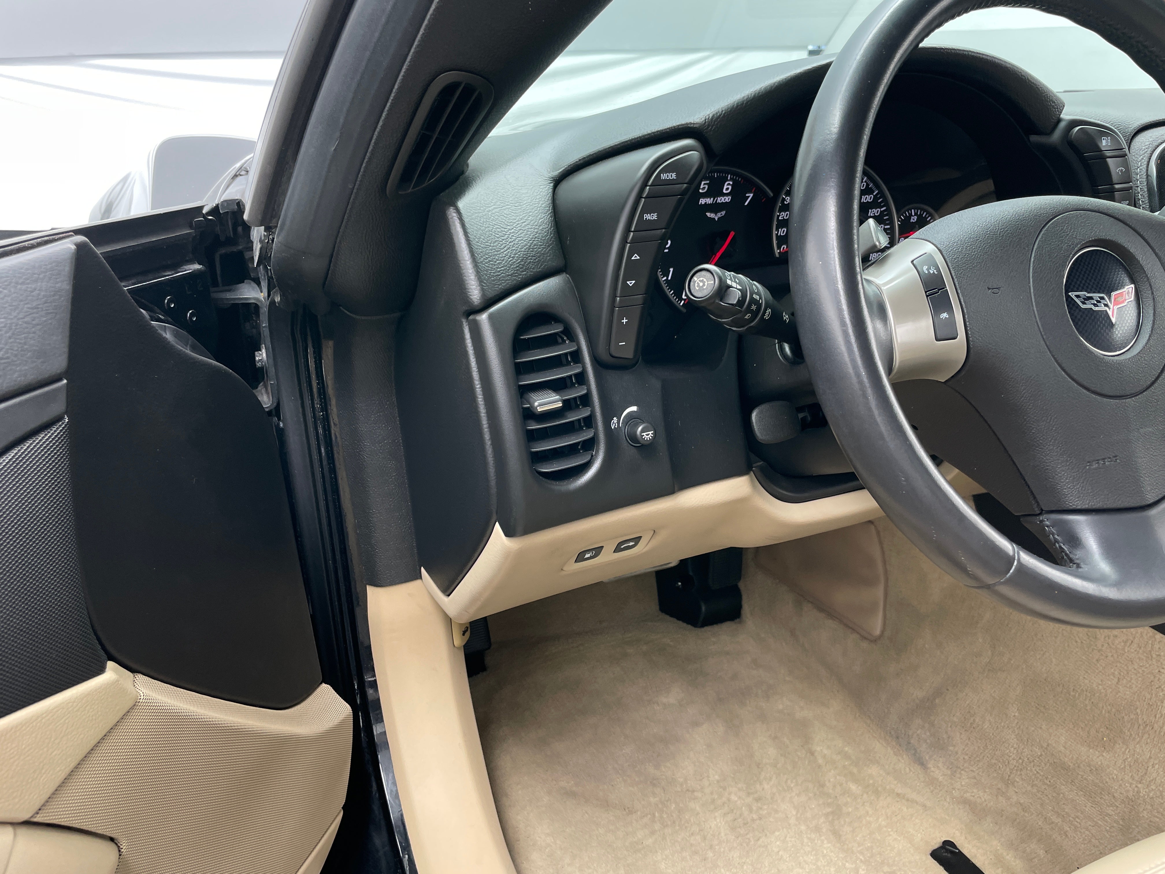 2011 Chevrolet Corvette Grand Sport 3