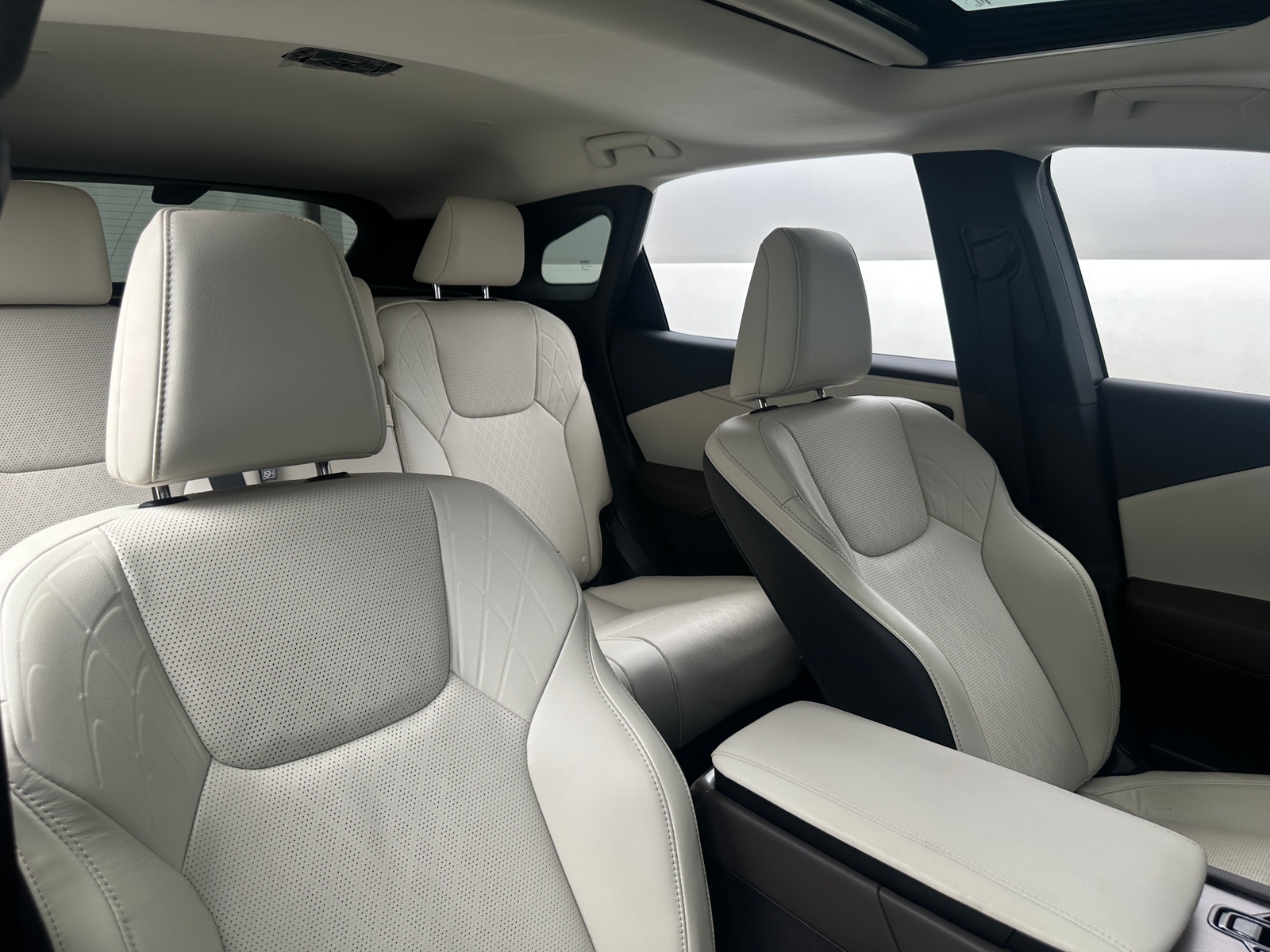 Thumbnail: 2024 Lexus RX - 2