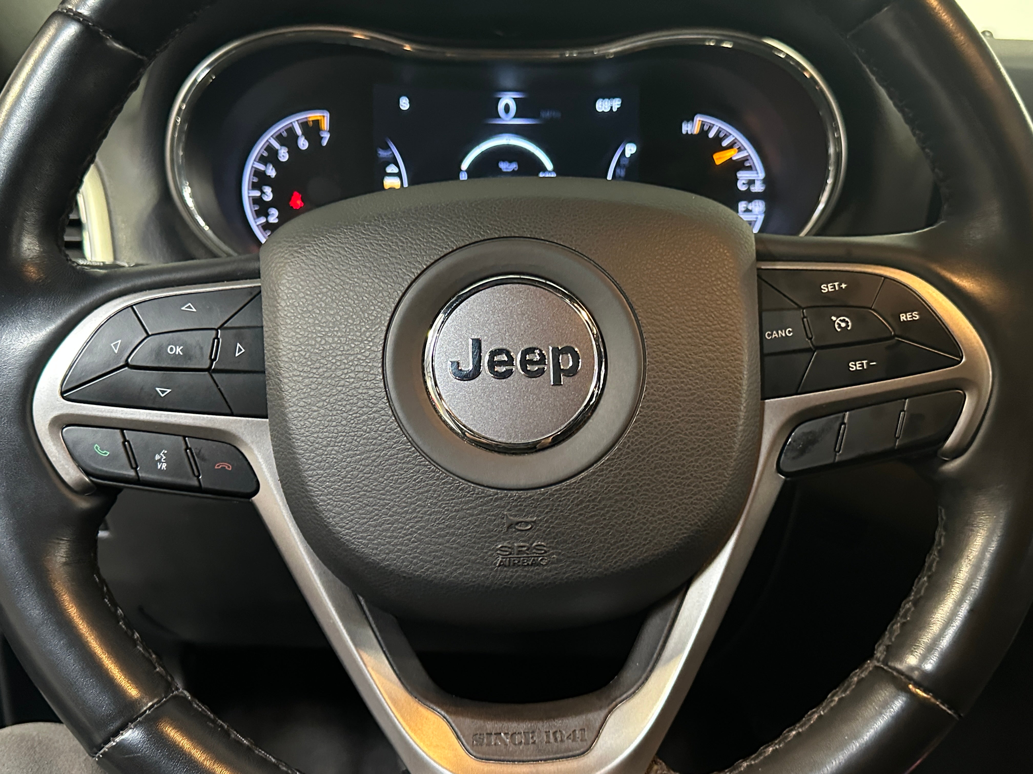 2022 Jeep Grand Cherokee Laredo 4