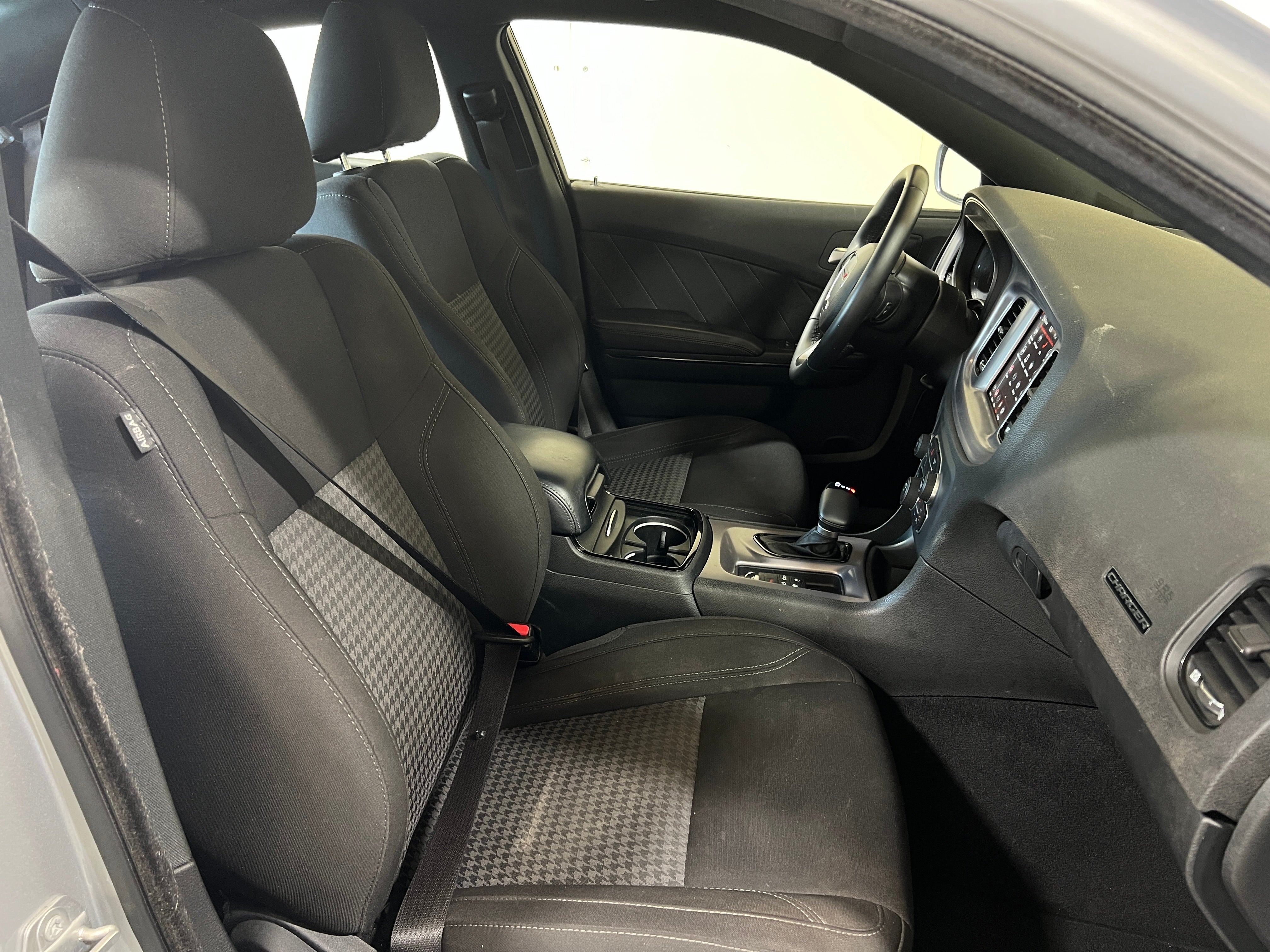 2023 Dodge Charger SXT 2