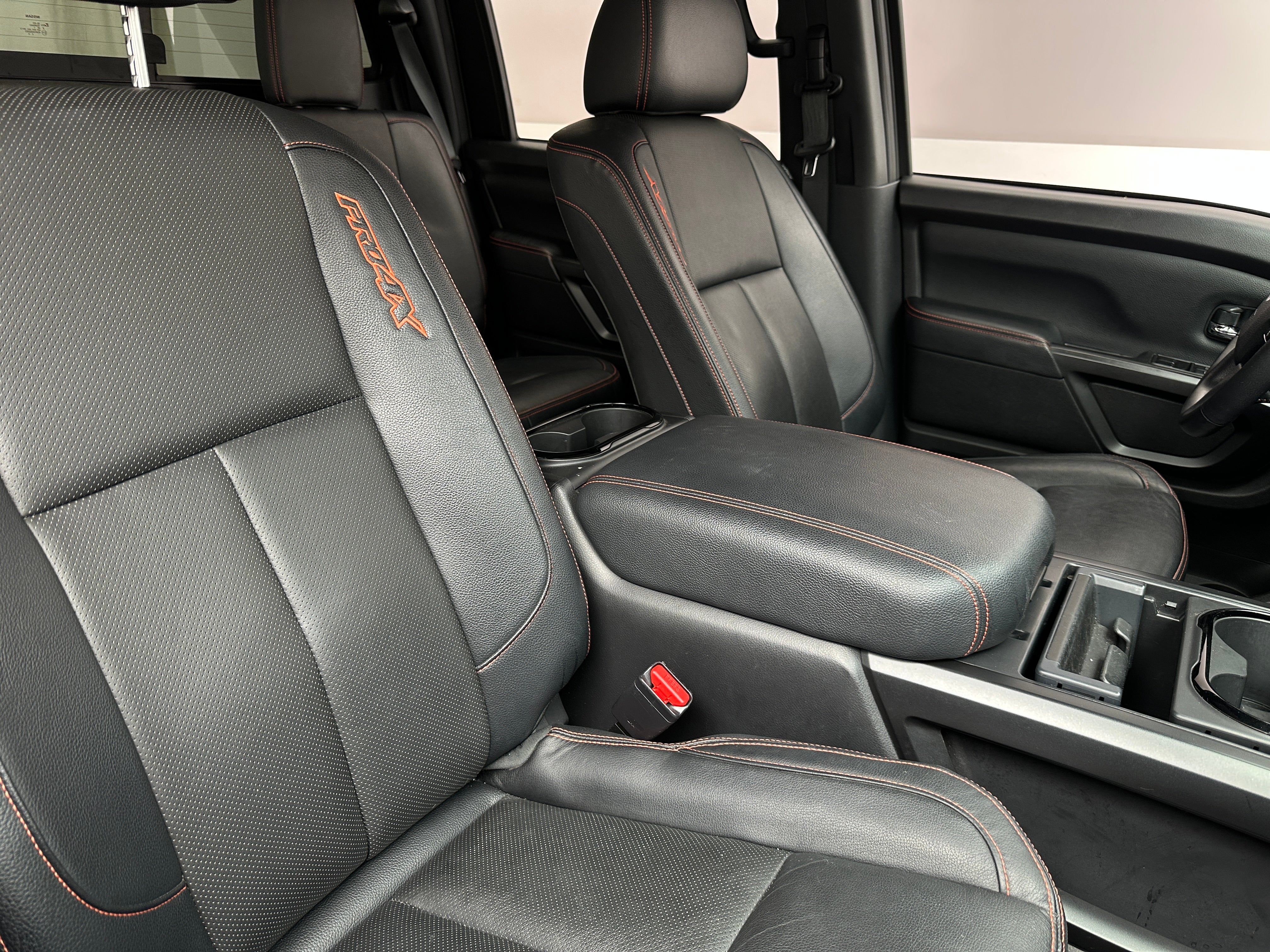 2022 Nissan Titan PRO-4X 2