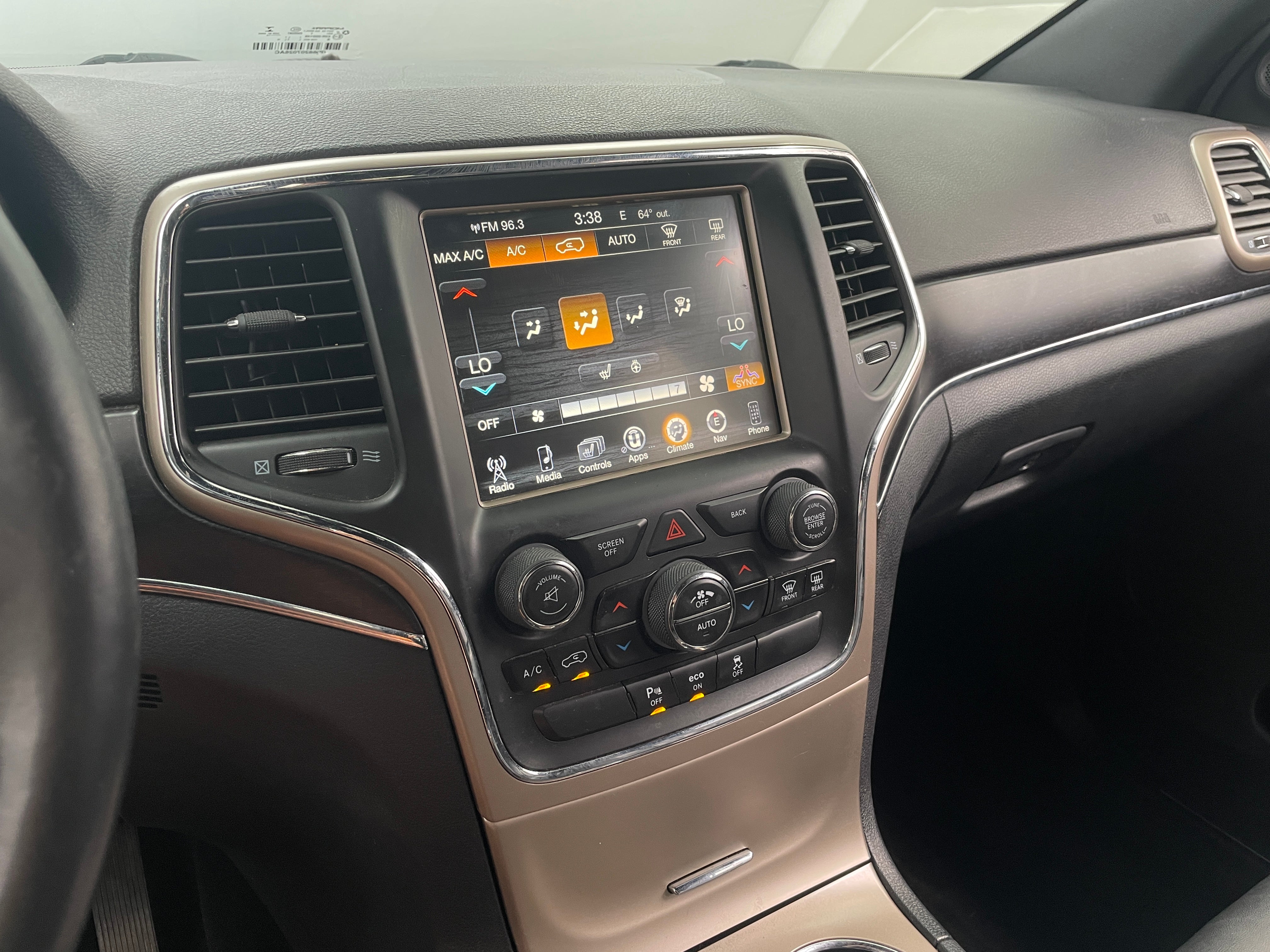 2014 Jeep Grand Cherokee Limited Edition 3