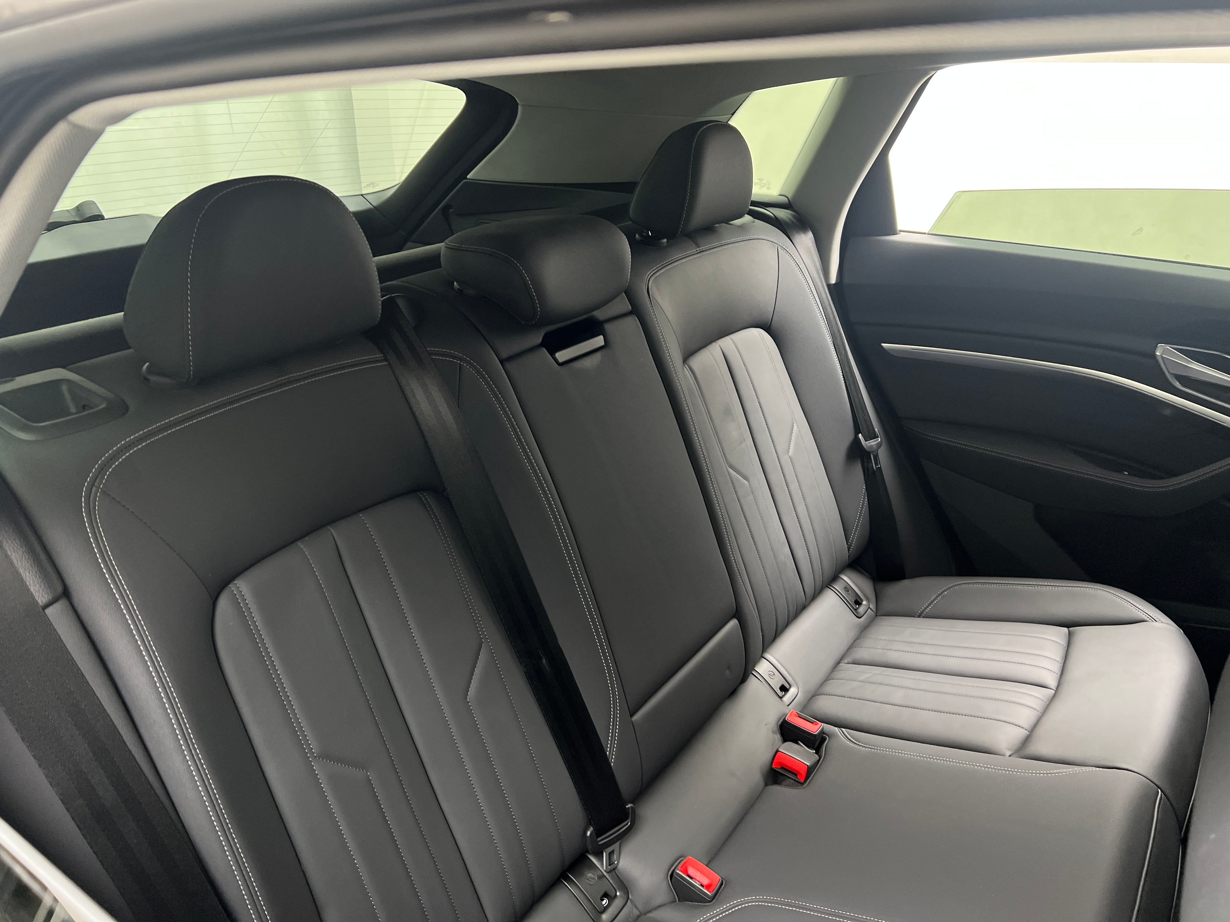 2021 Audi e-tron Premium 5