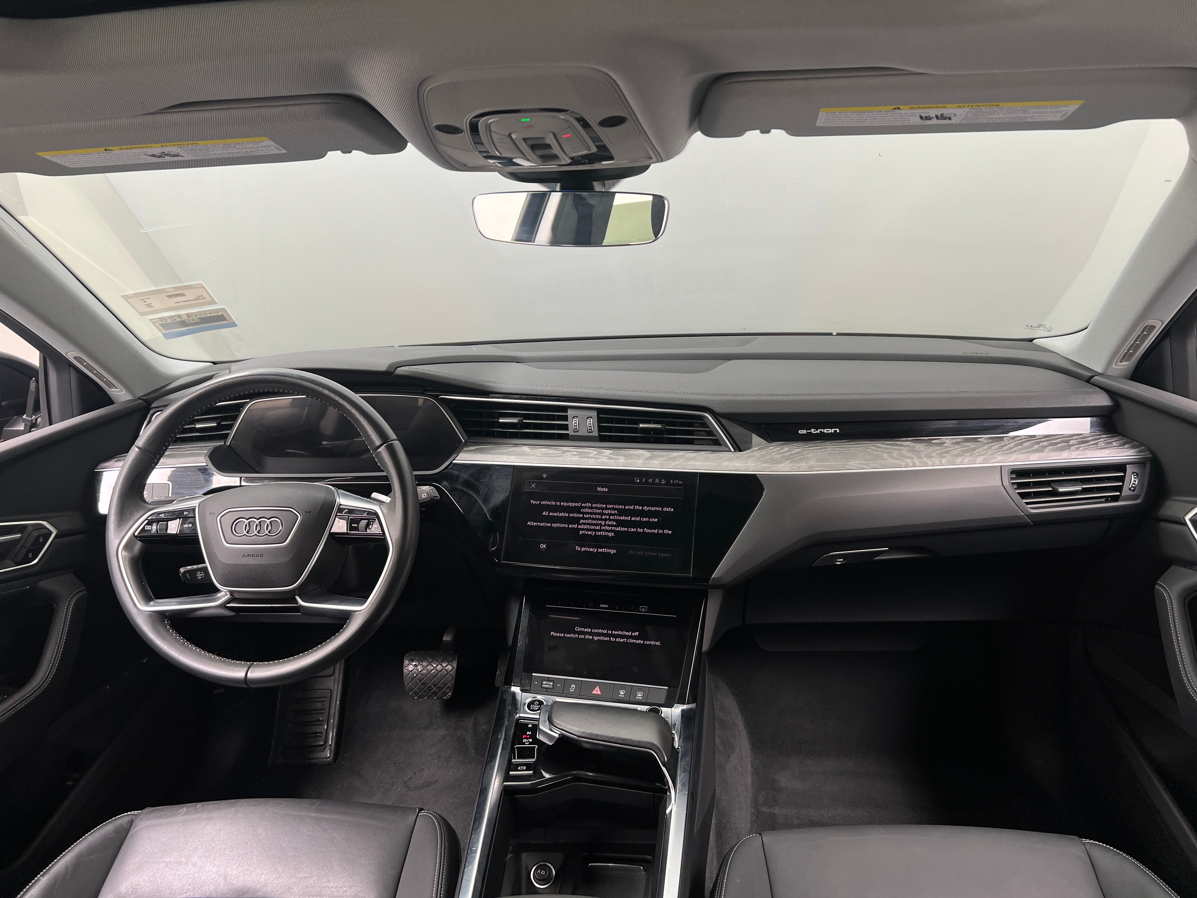 2021 Audi e-tron Premium 2