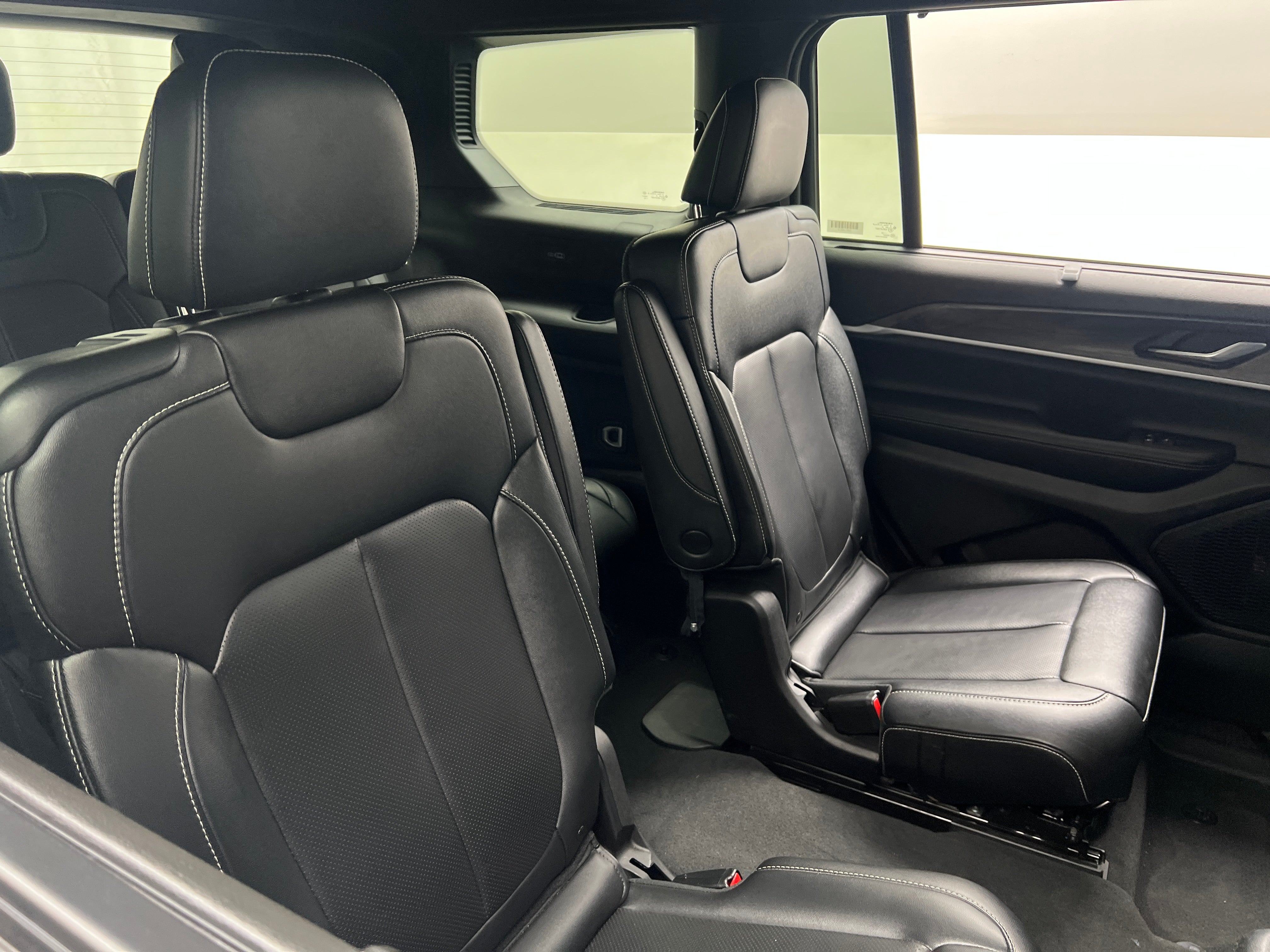 2024 Jeep Grand Cherokee L Limited Edition 5