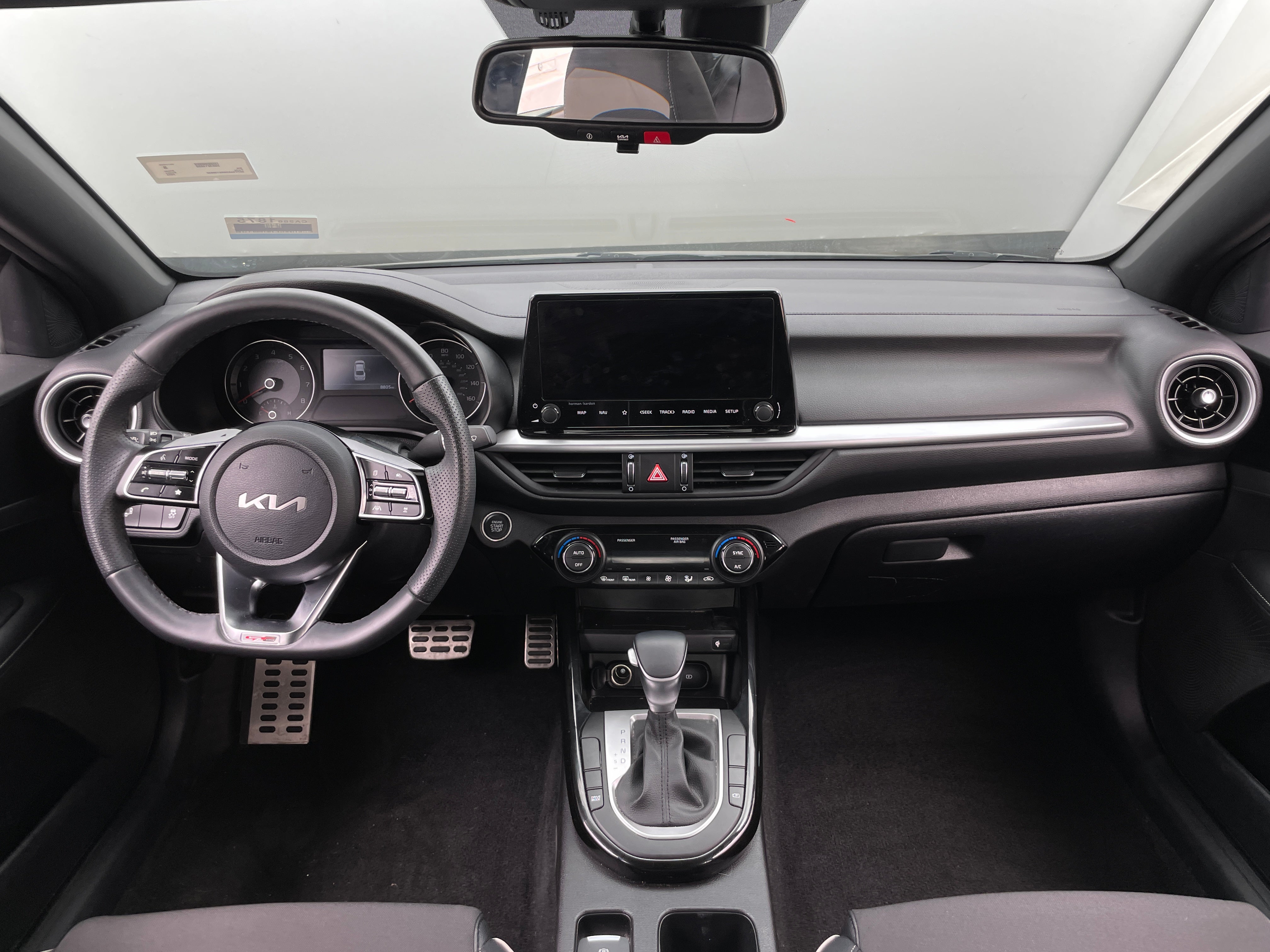 Thumbnail: 2024 Kia Forte - 3