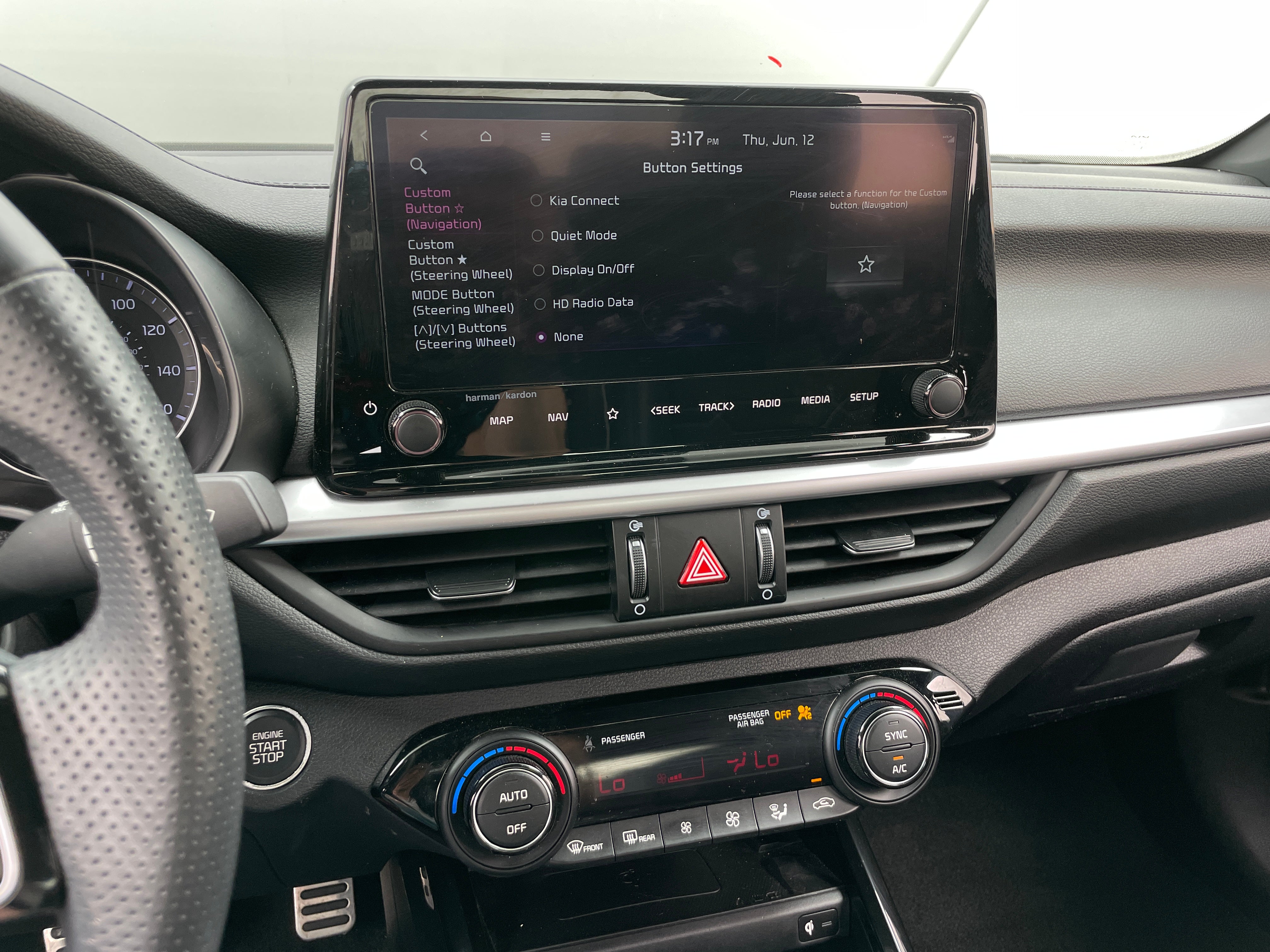 Thumbnail: 2024 Kia Forte - 4