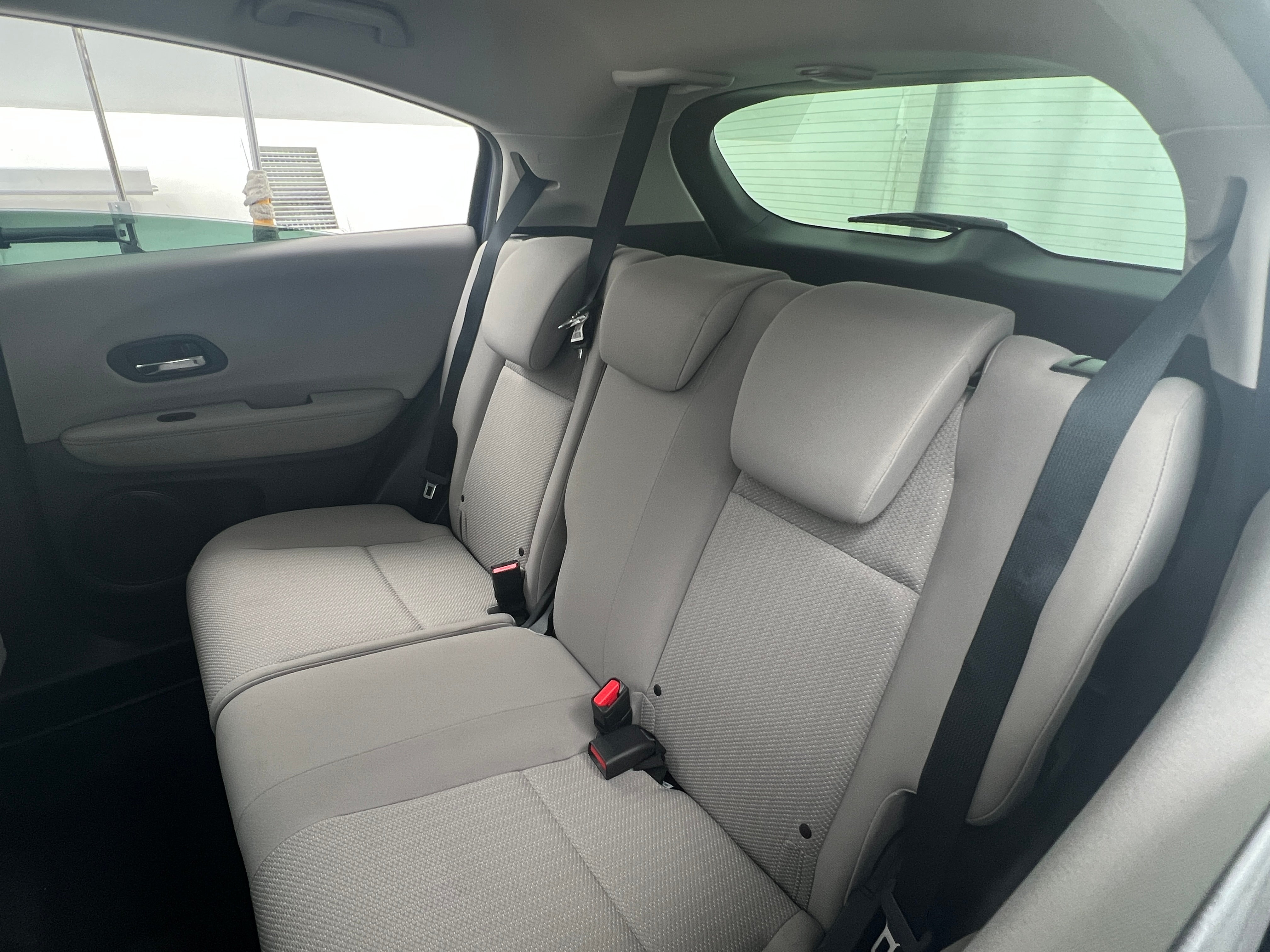 2016 Honda HR-V LX 6