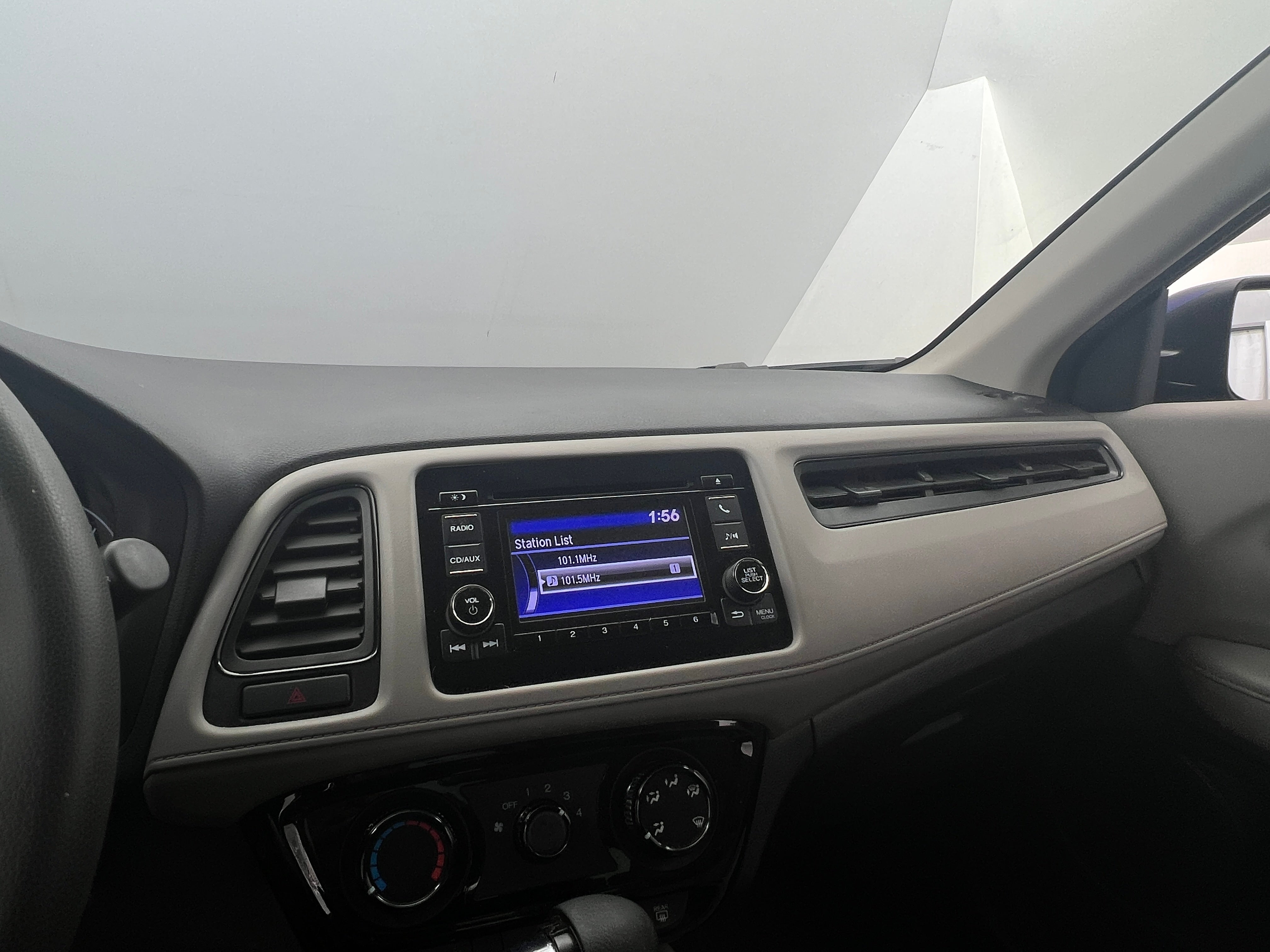 2016 Honda HR-V LX 4