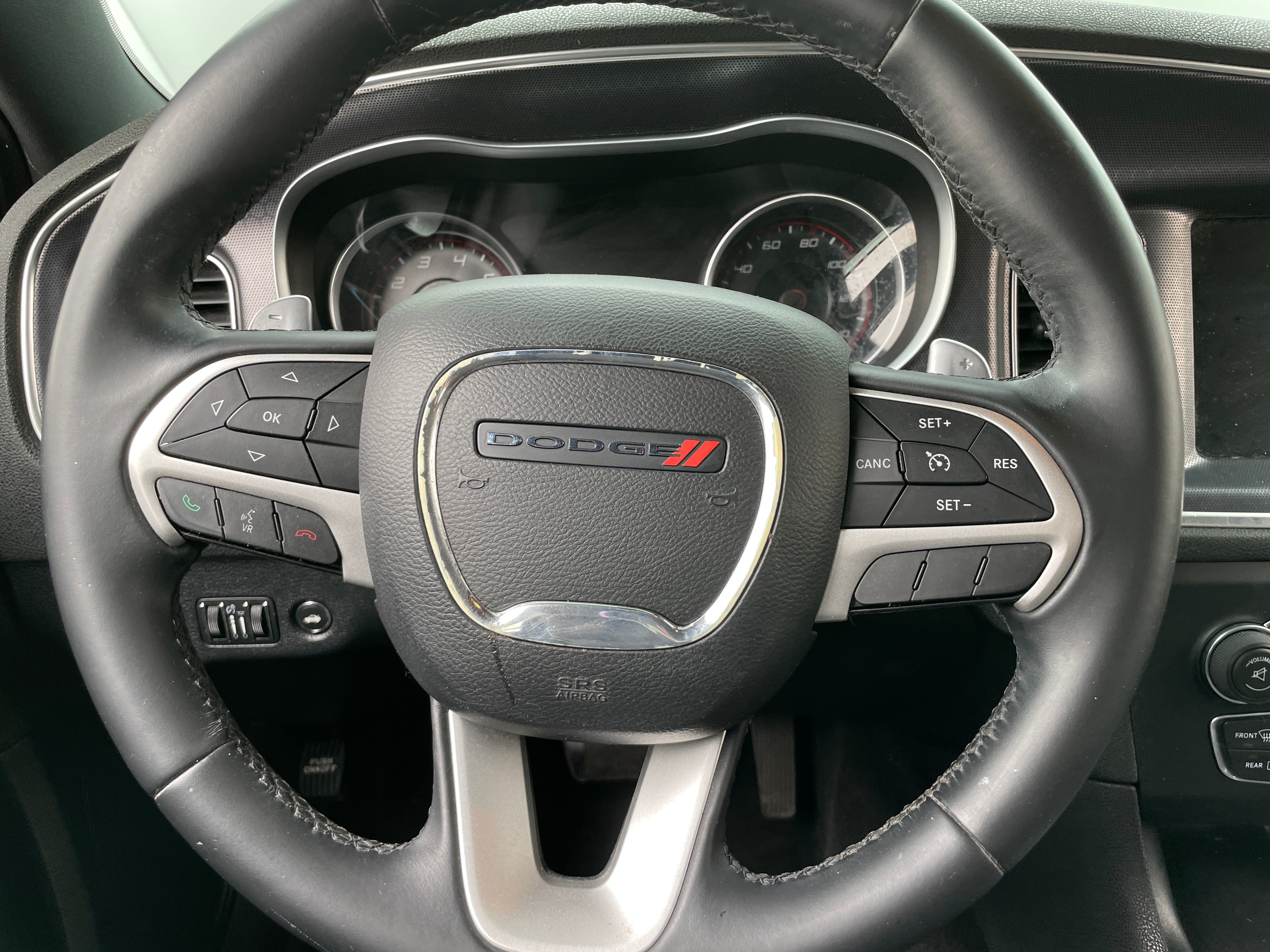 2015 Dodge Charger SXT 4