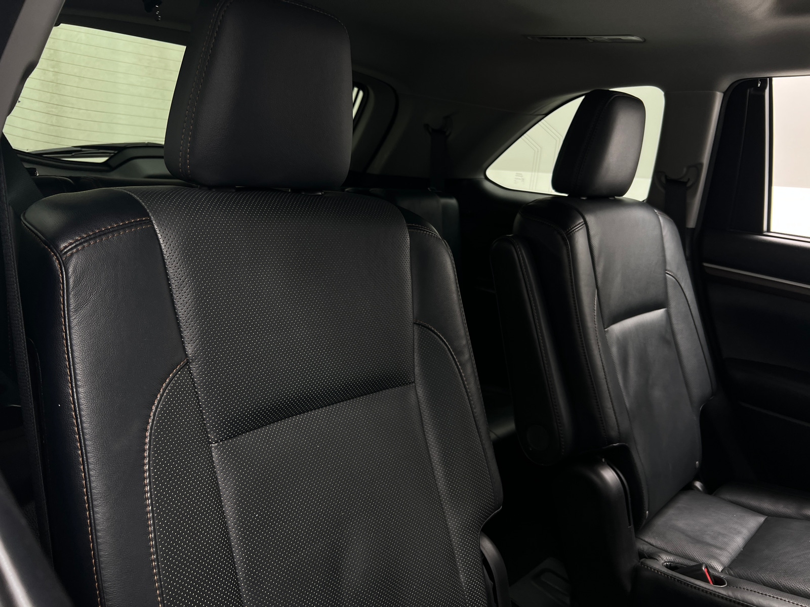 Thumbnail: 2016 Toyota Highlander - 5