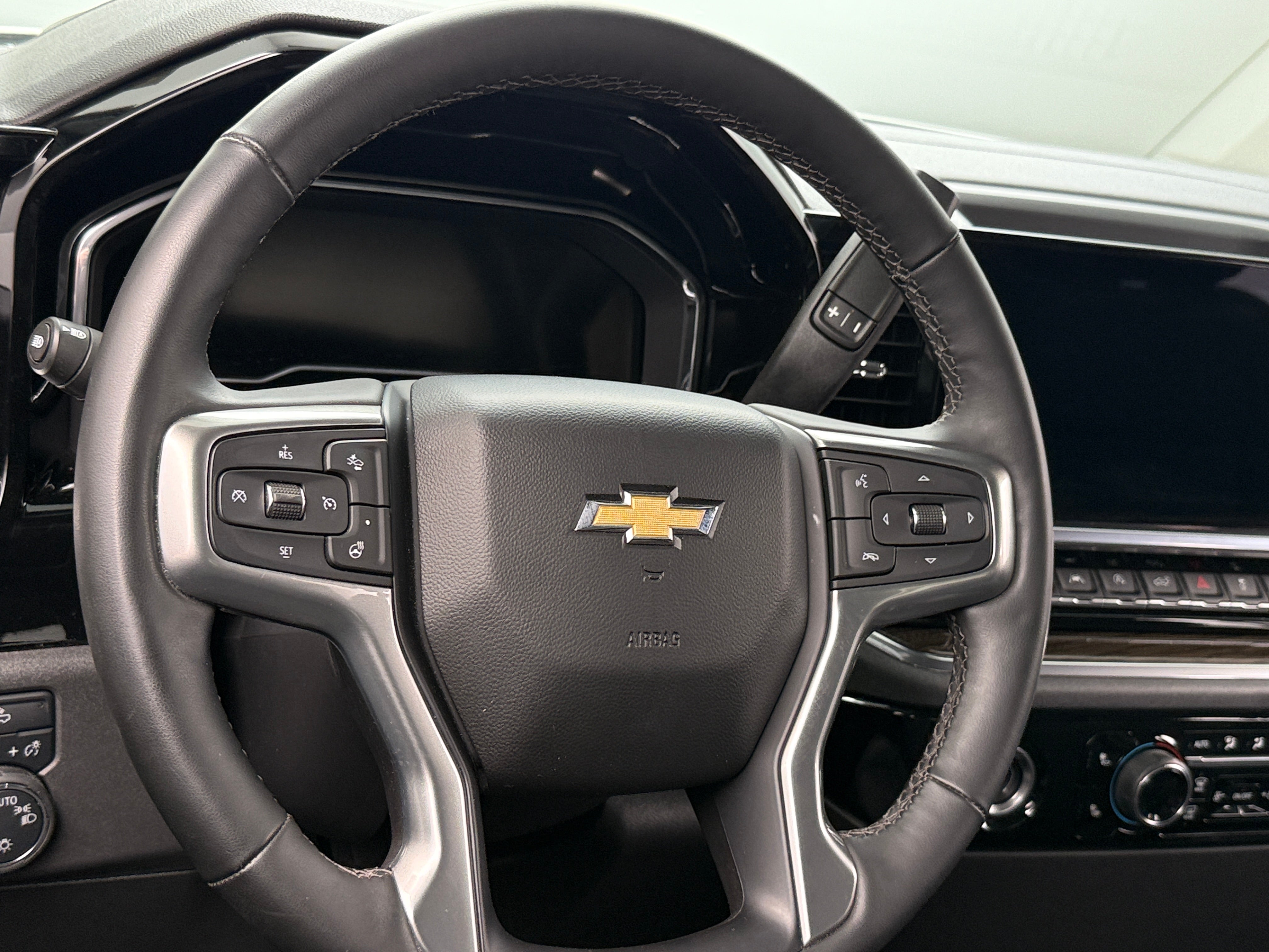 2023 Chevrolet Silverado 1500 LT 5