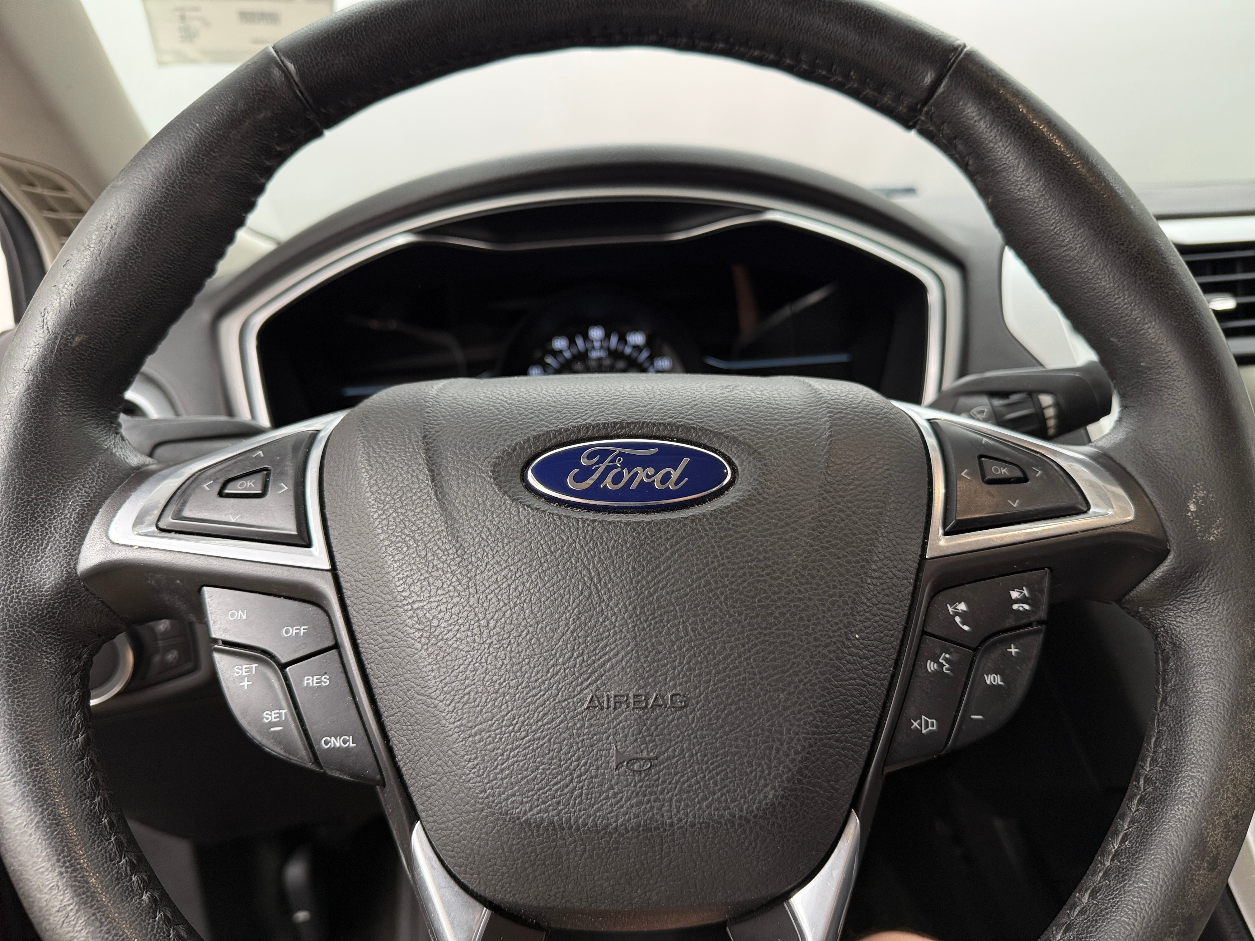2016 Ford Fusion SE 5
