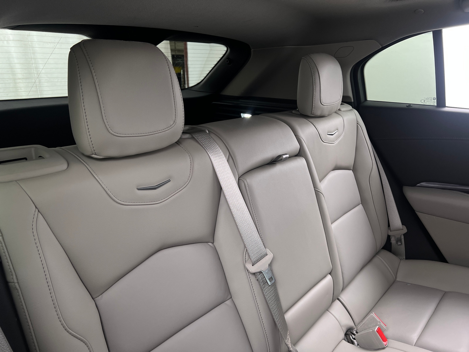 Thumbnail: 2022 Cadillac XT4 - 6