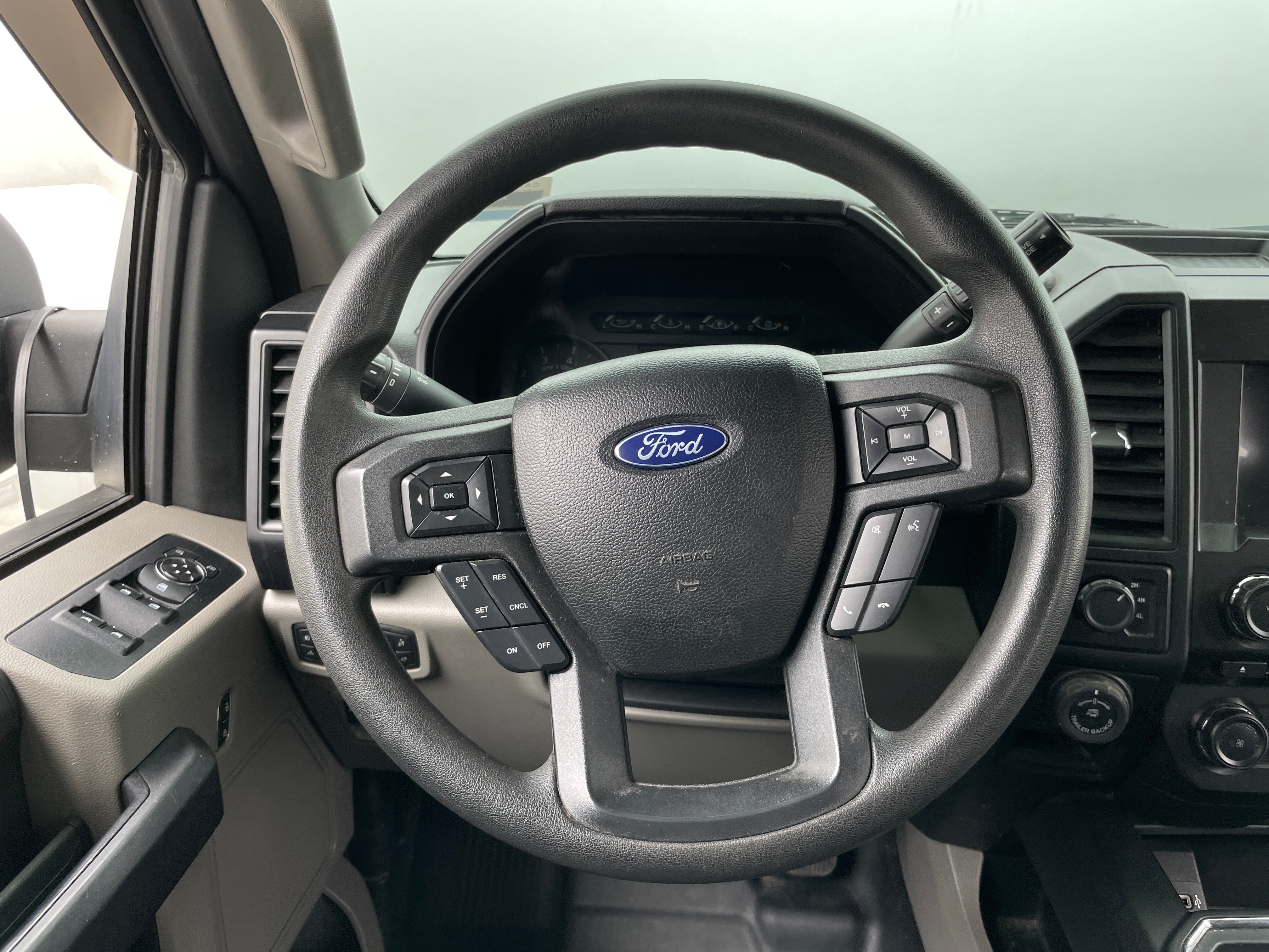 2018 Ford Econoline E-150 5