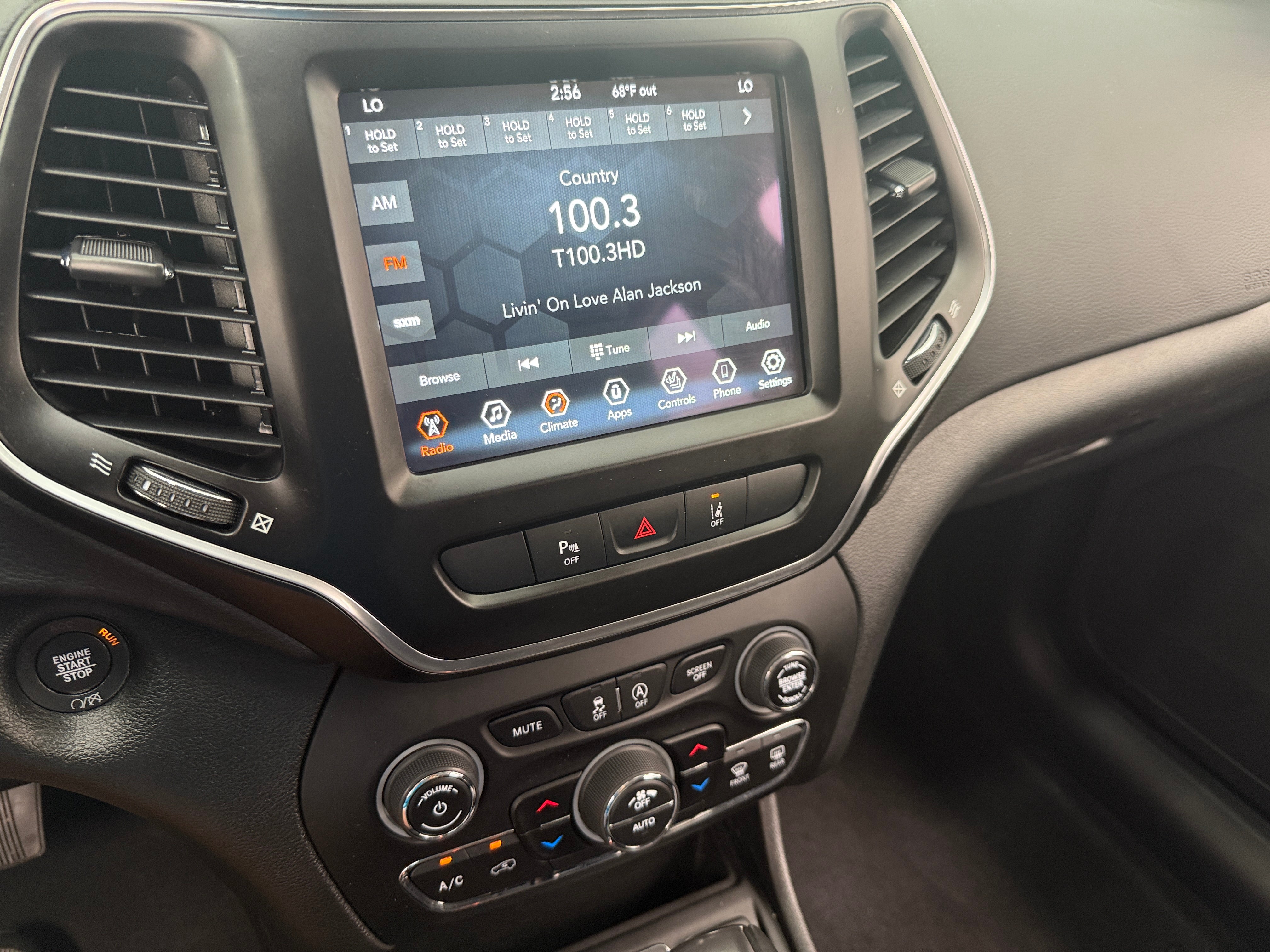 2021 Jeep Cherokee Latitude 3