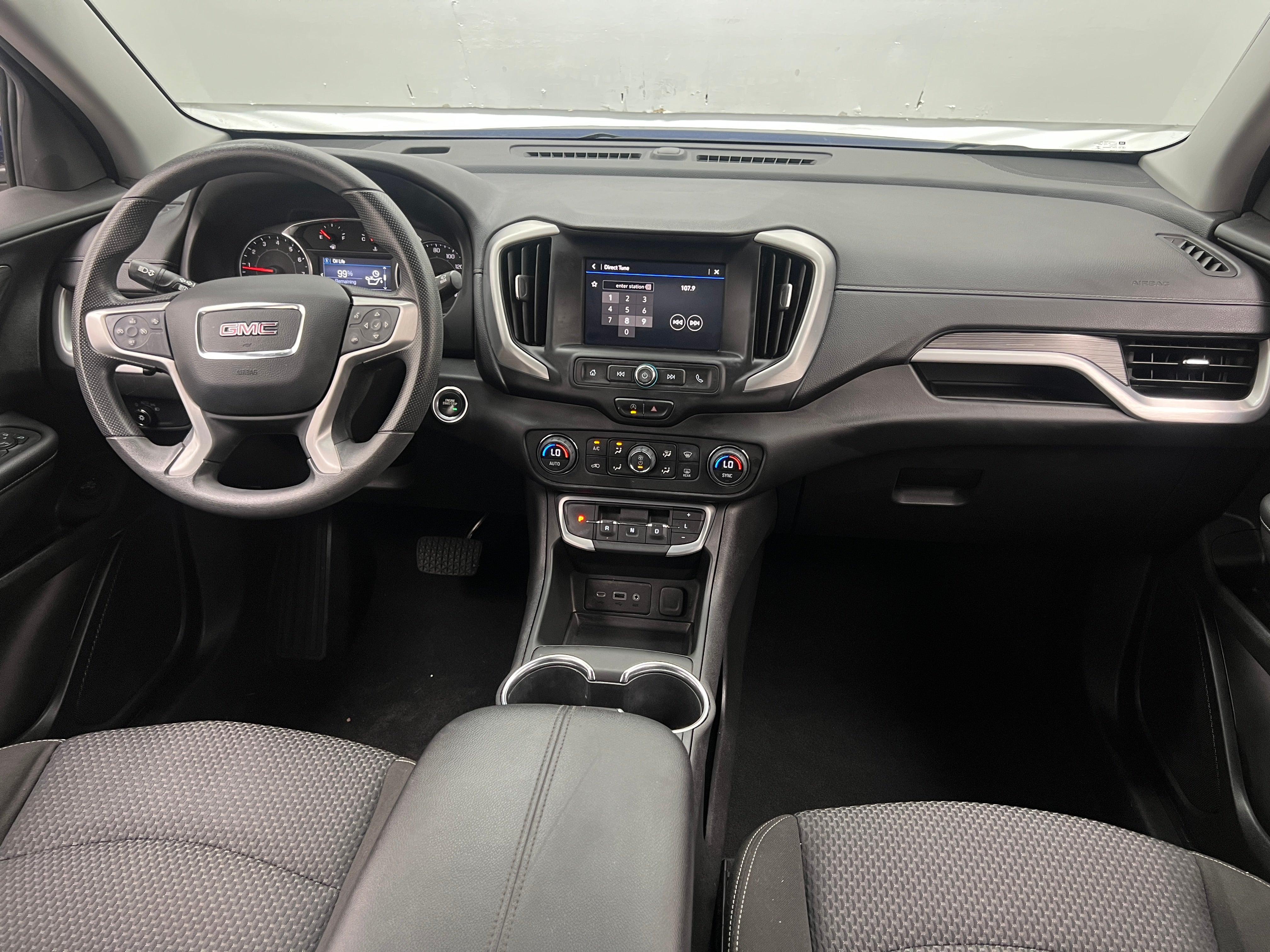 2022 GMC Terrain SLE 3