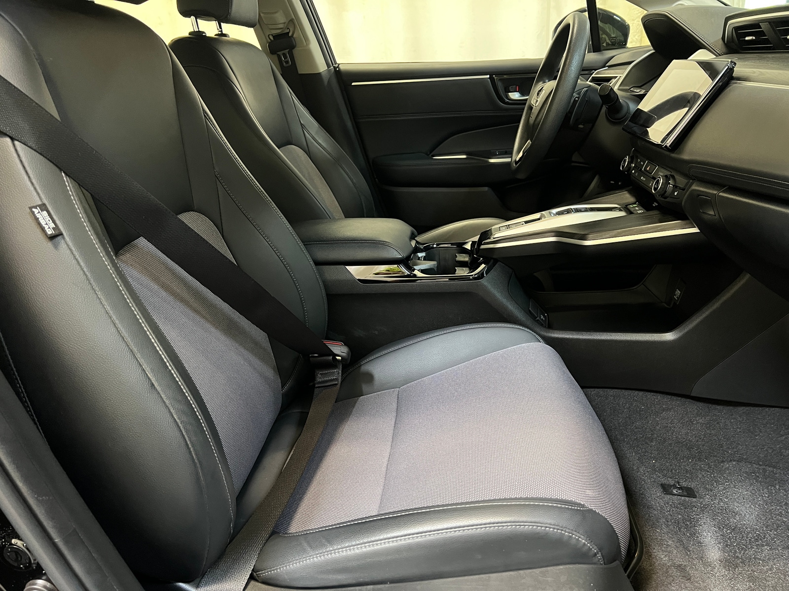 Thumbnail: 2021 Honda Clarity - 2