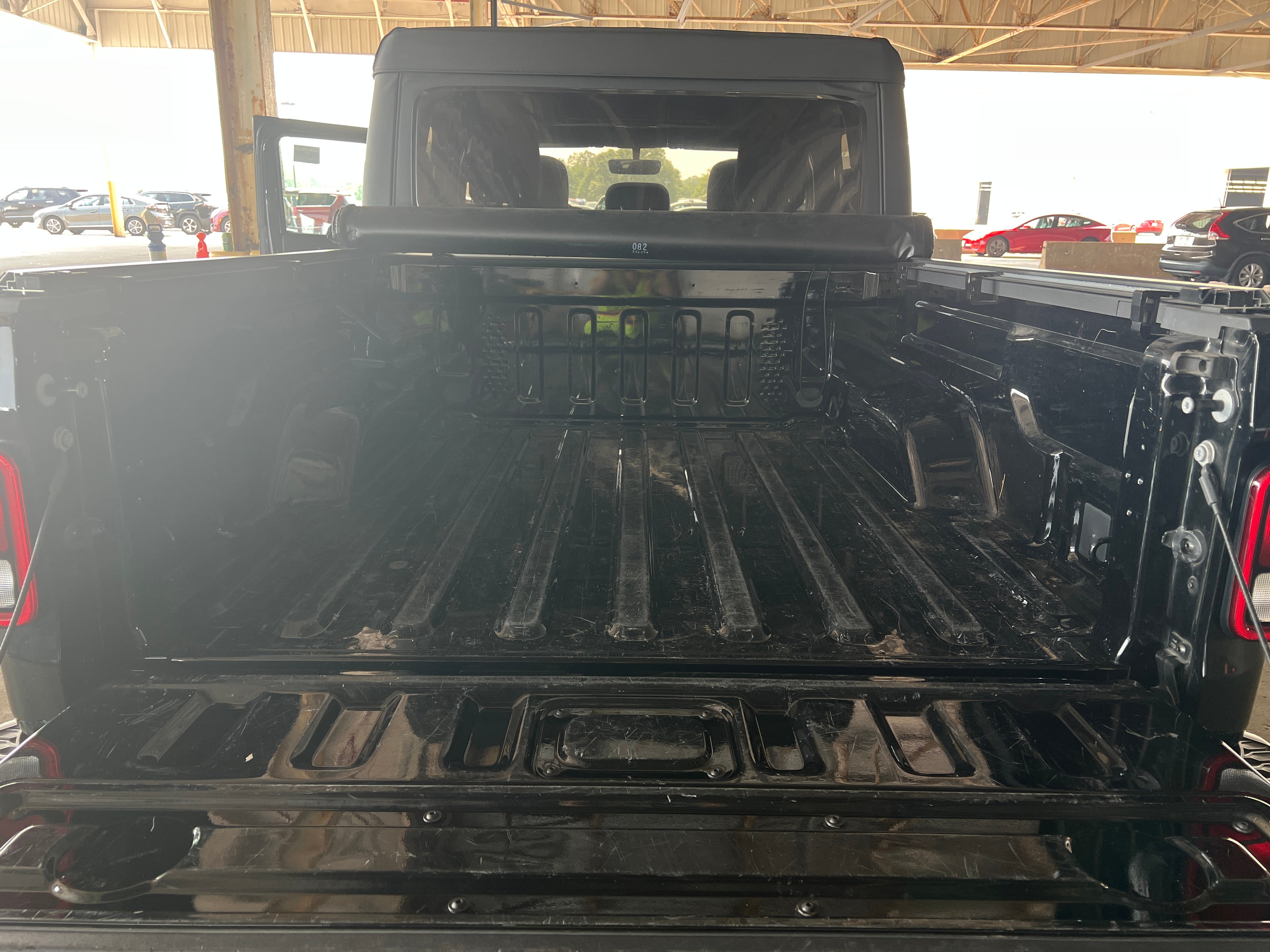 Thumbnail: 2022 Jeep Gladiator - 7