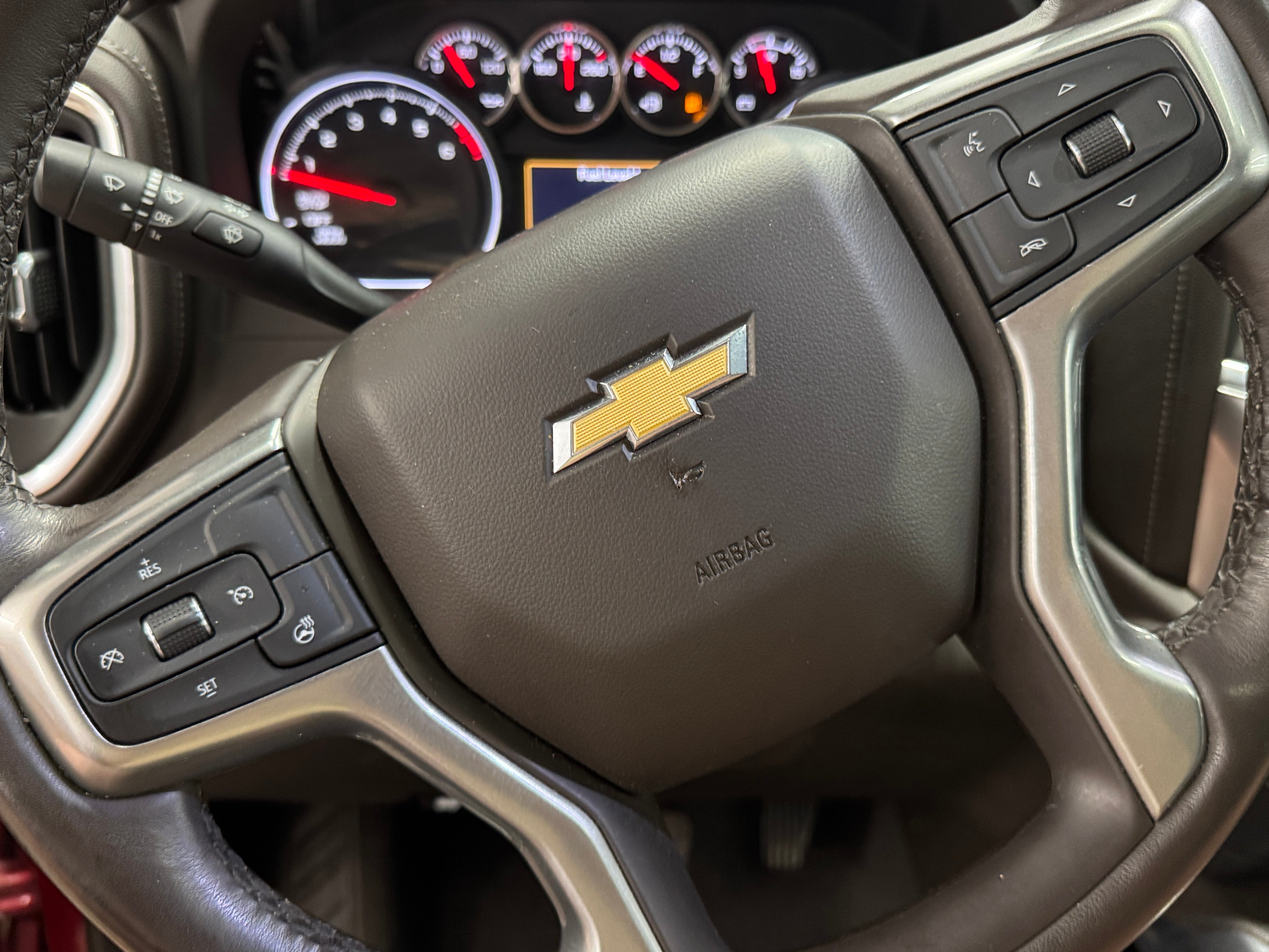 2022 Chevrolet Silverado 1500 Limited LTZ 4