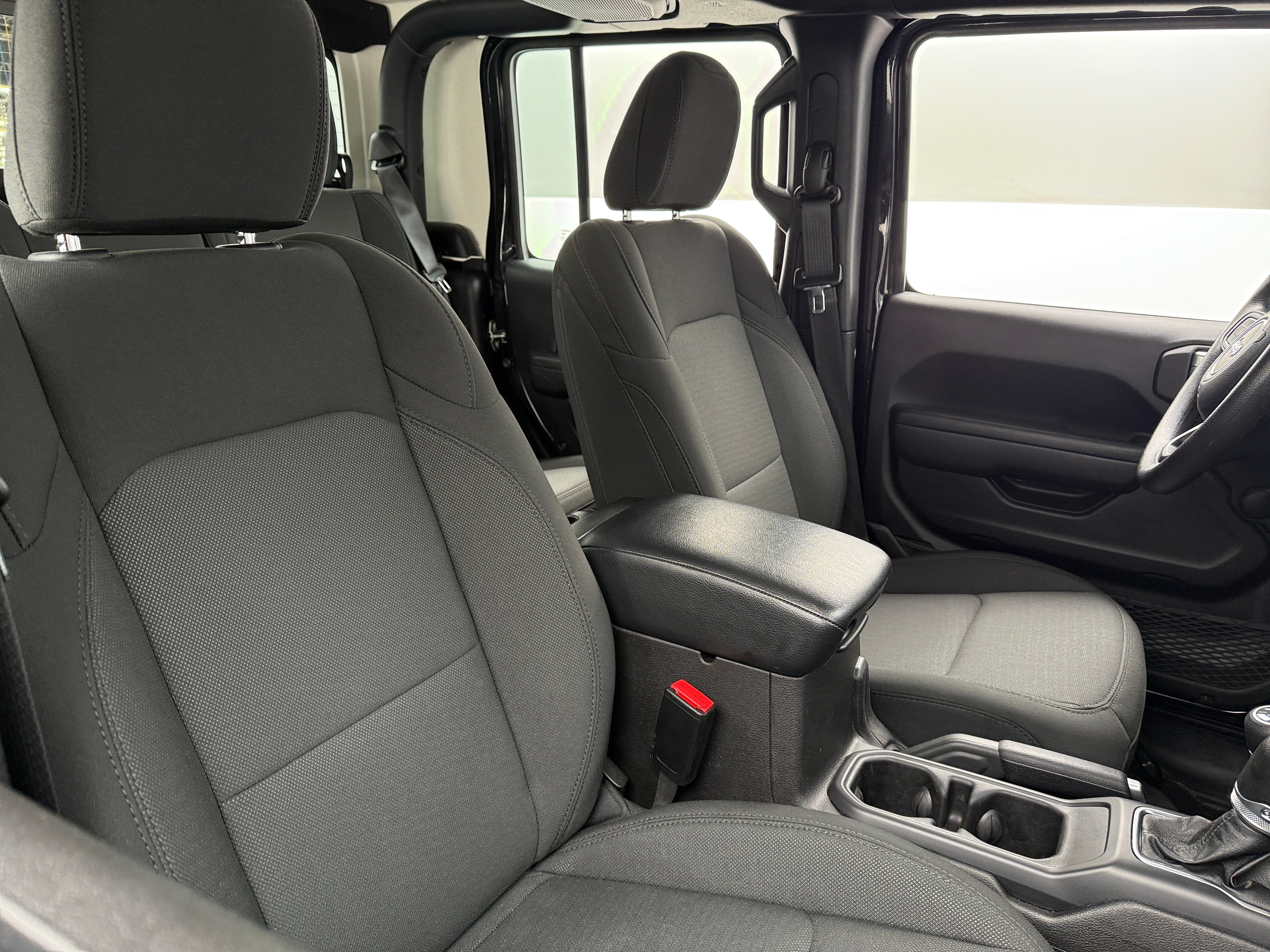 2023 Jeep Gladiator Sport 2