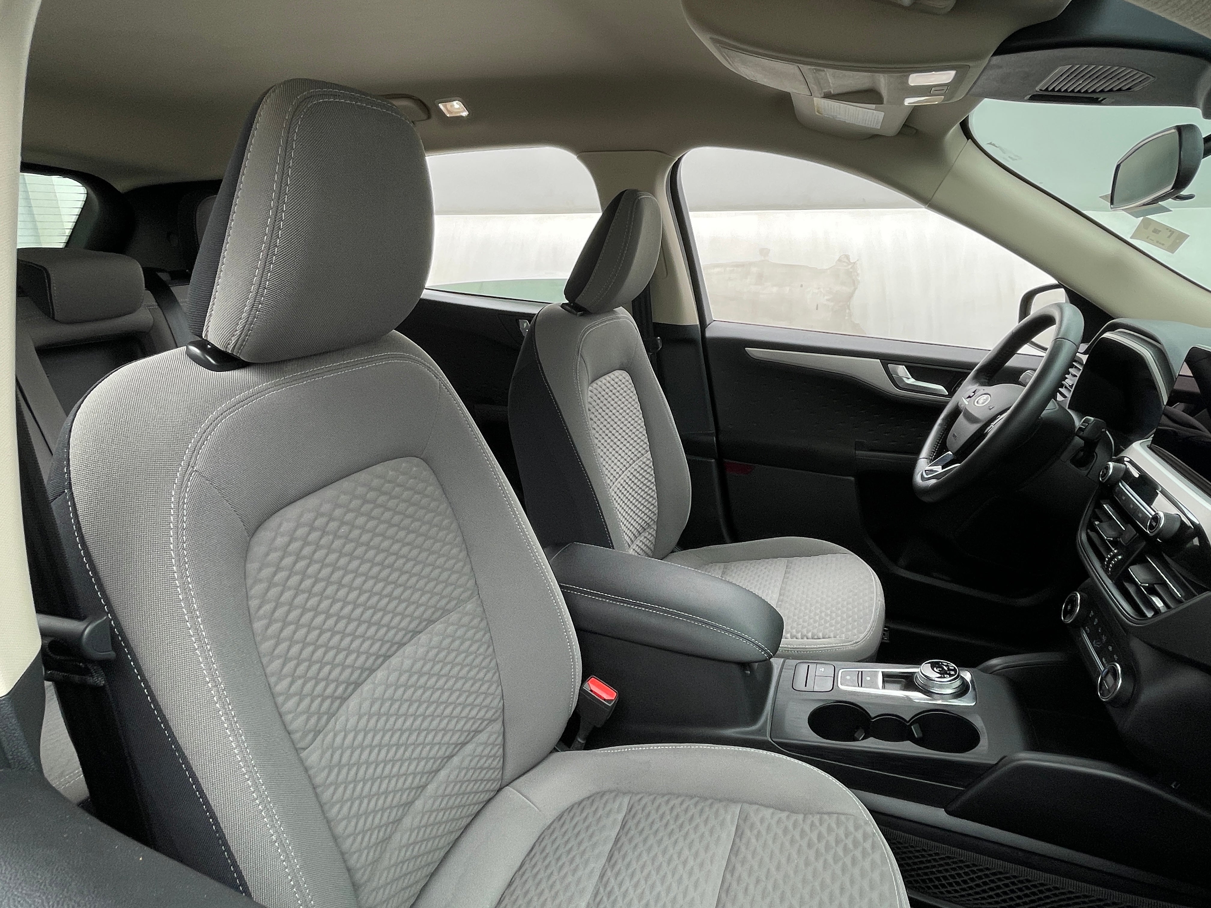 2020 Ford Escape SE 2