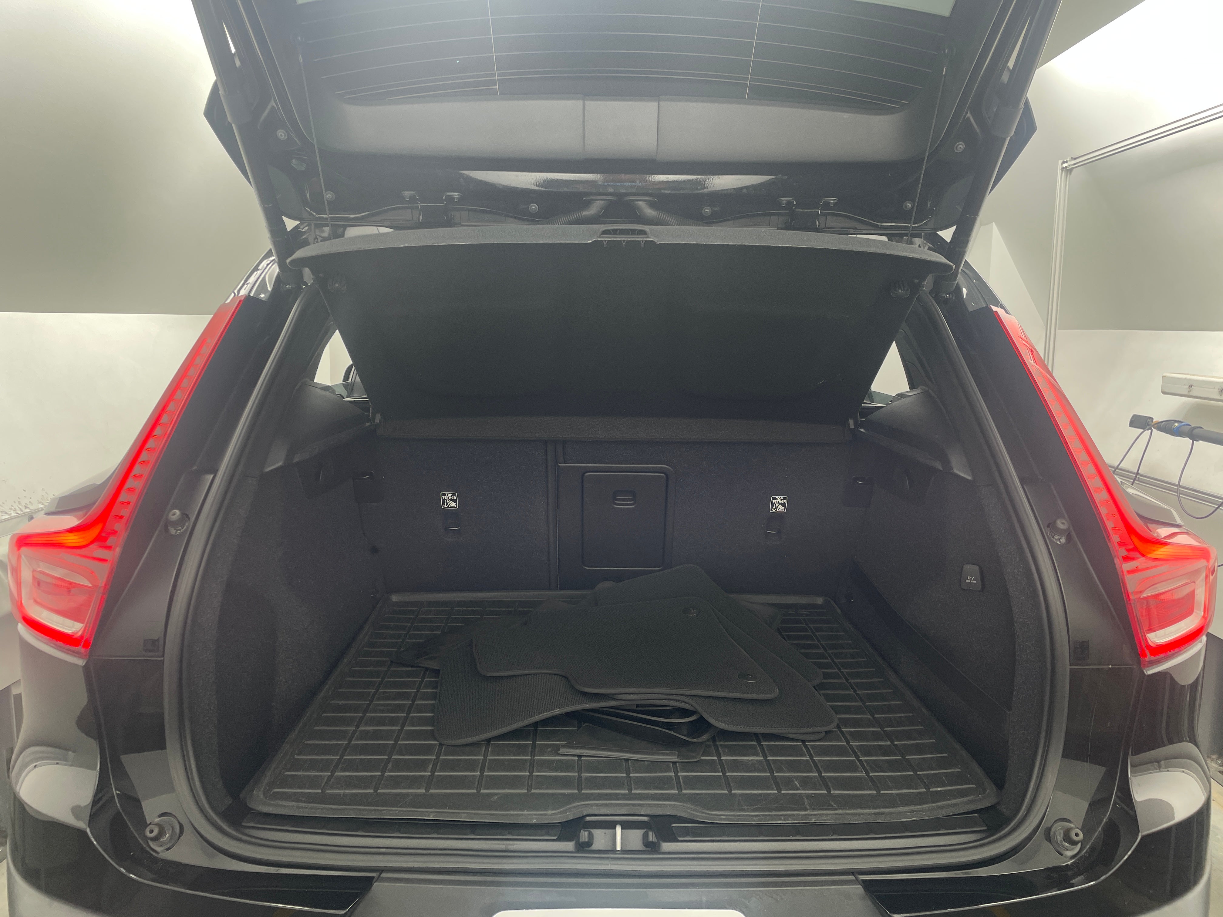 2020 Volvo XC40 T4 Momentum 7