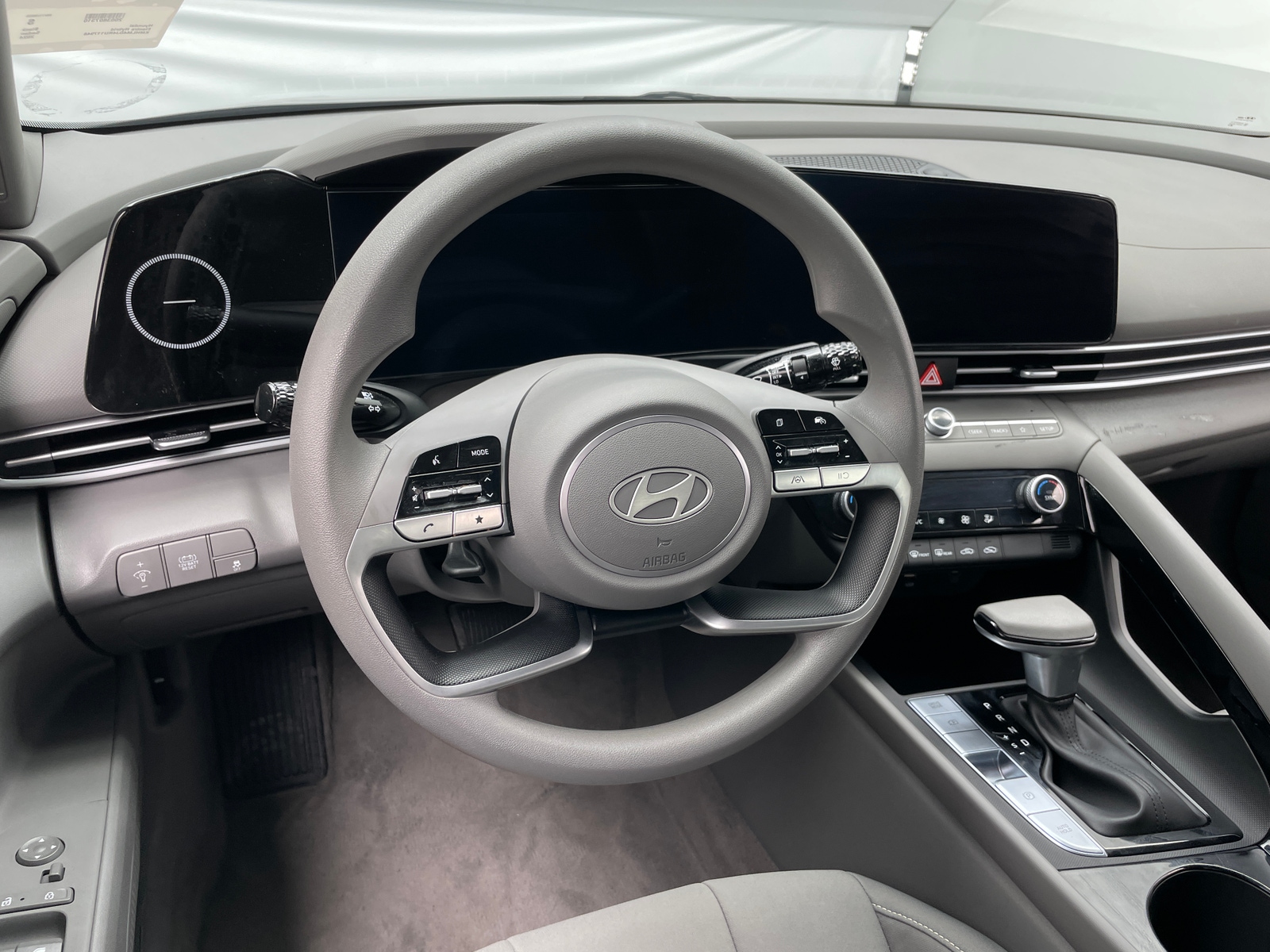 Thumbnail: 2024 Hyundai Elantra - 5
