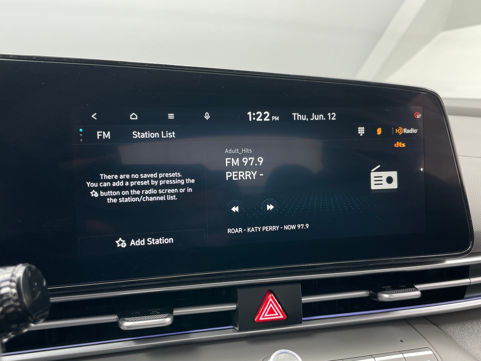 Thumbnail: 2024 Hyundai Elantra - 4
