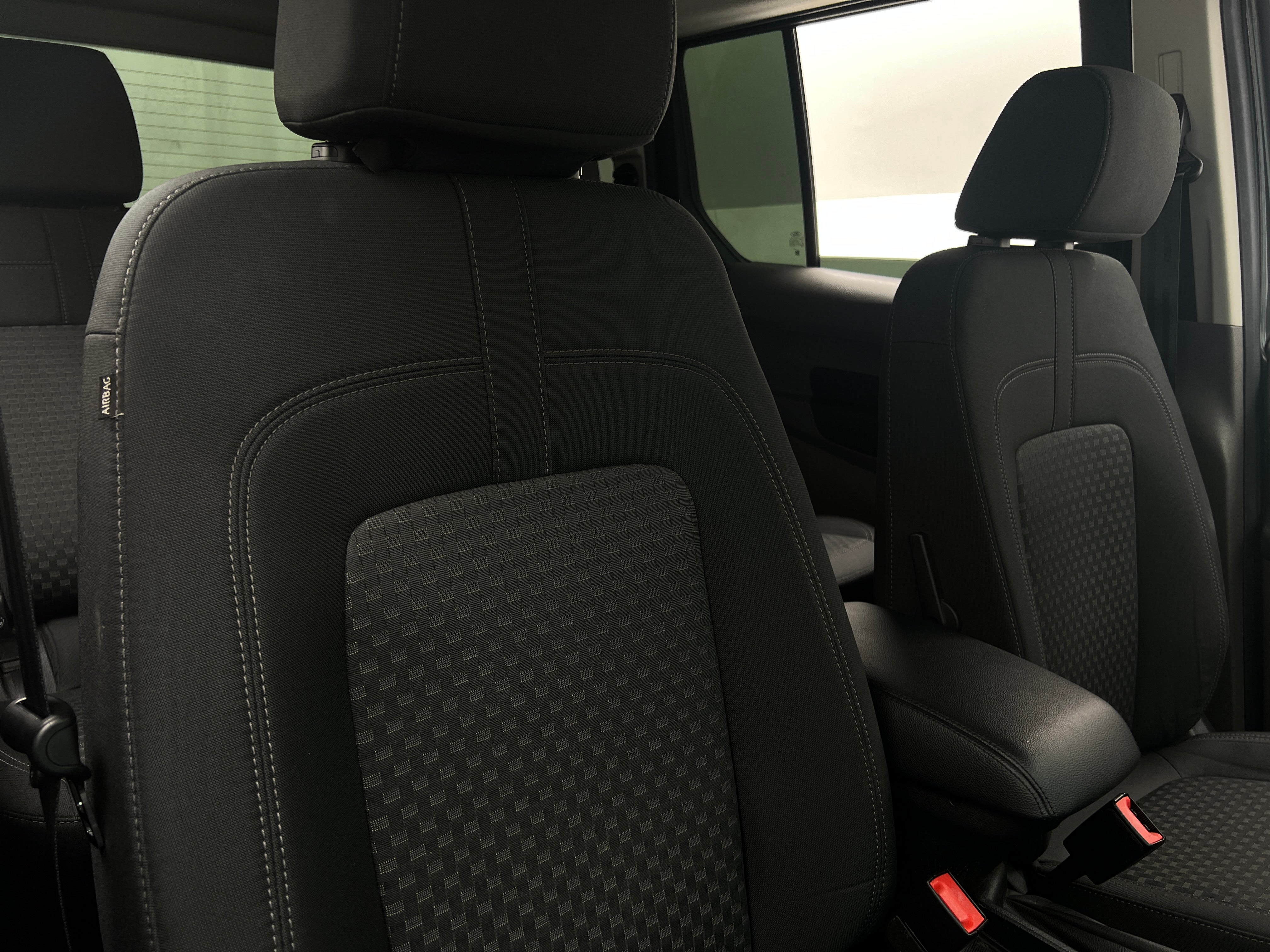 2020 Ford Transit Series Connect XLT 2