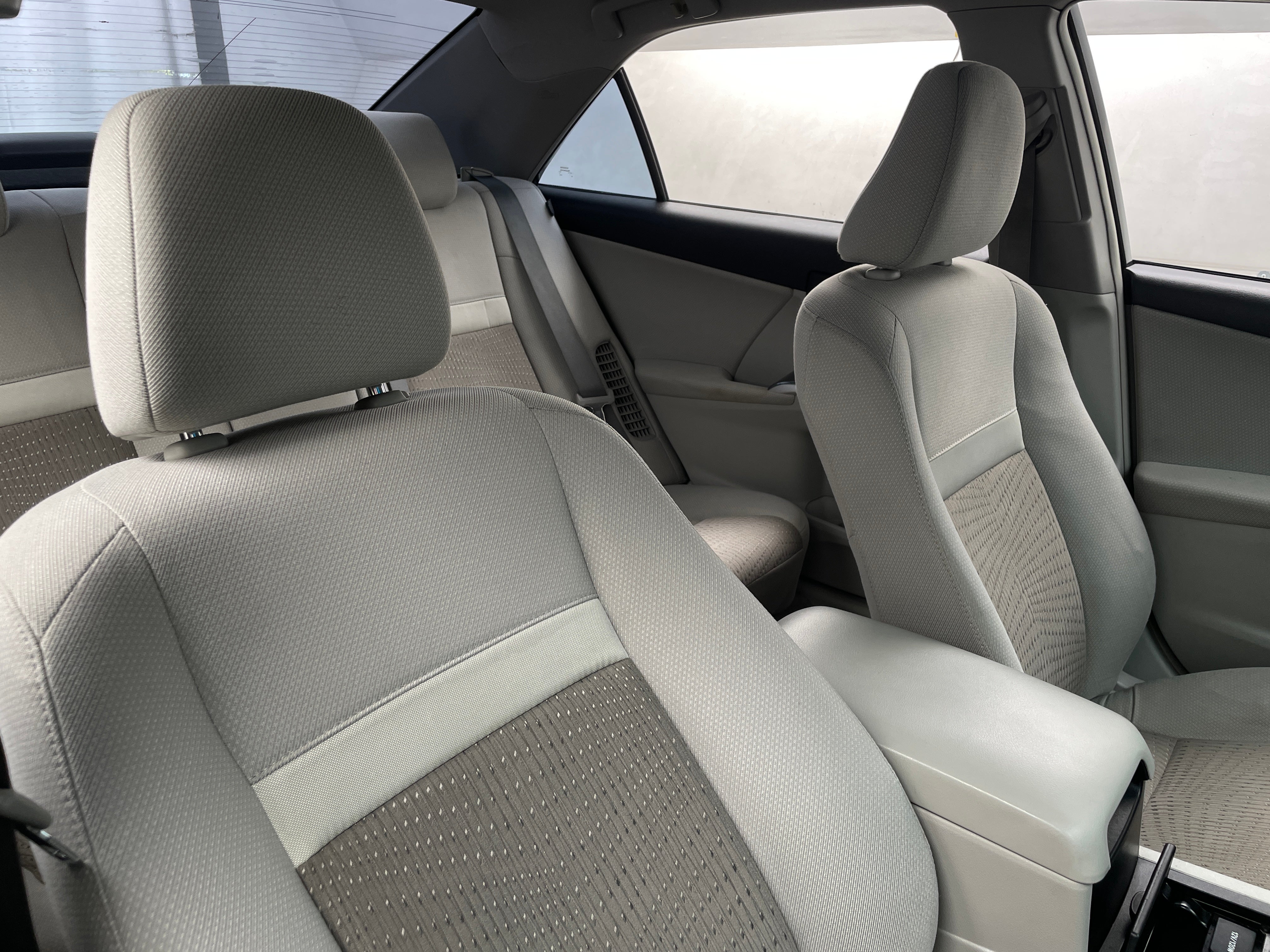 2012 Toyota Camry XLE 2