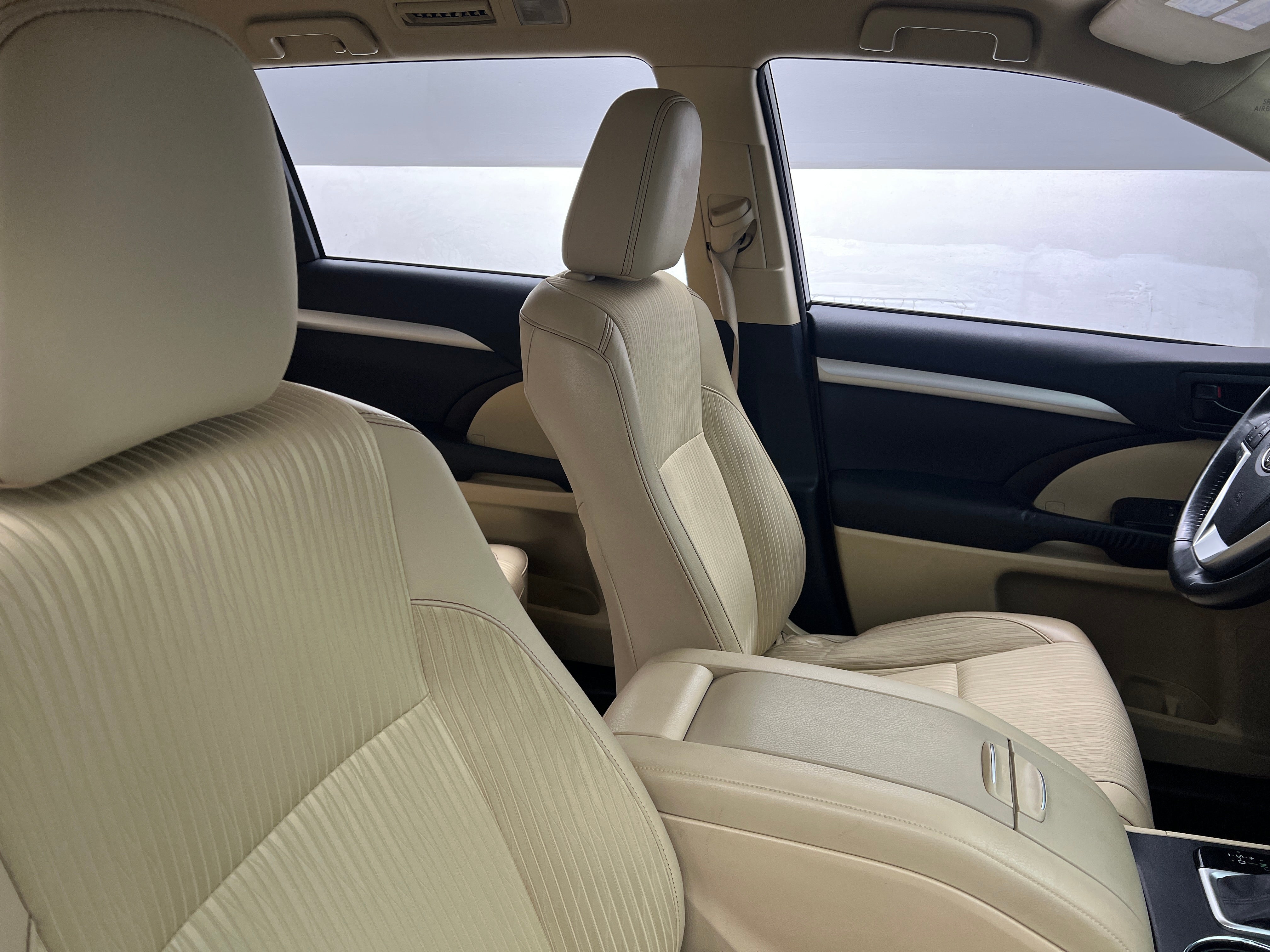 2015 Toyota Highlander Plus 2