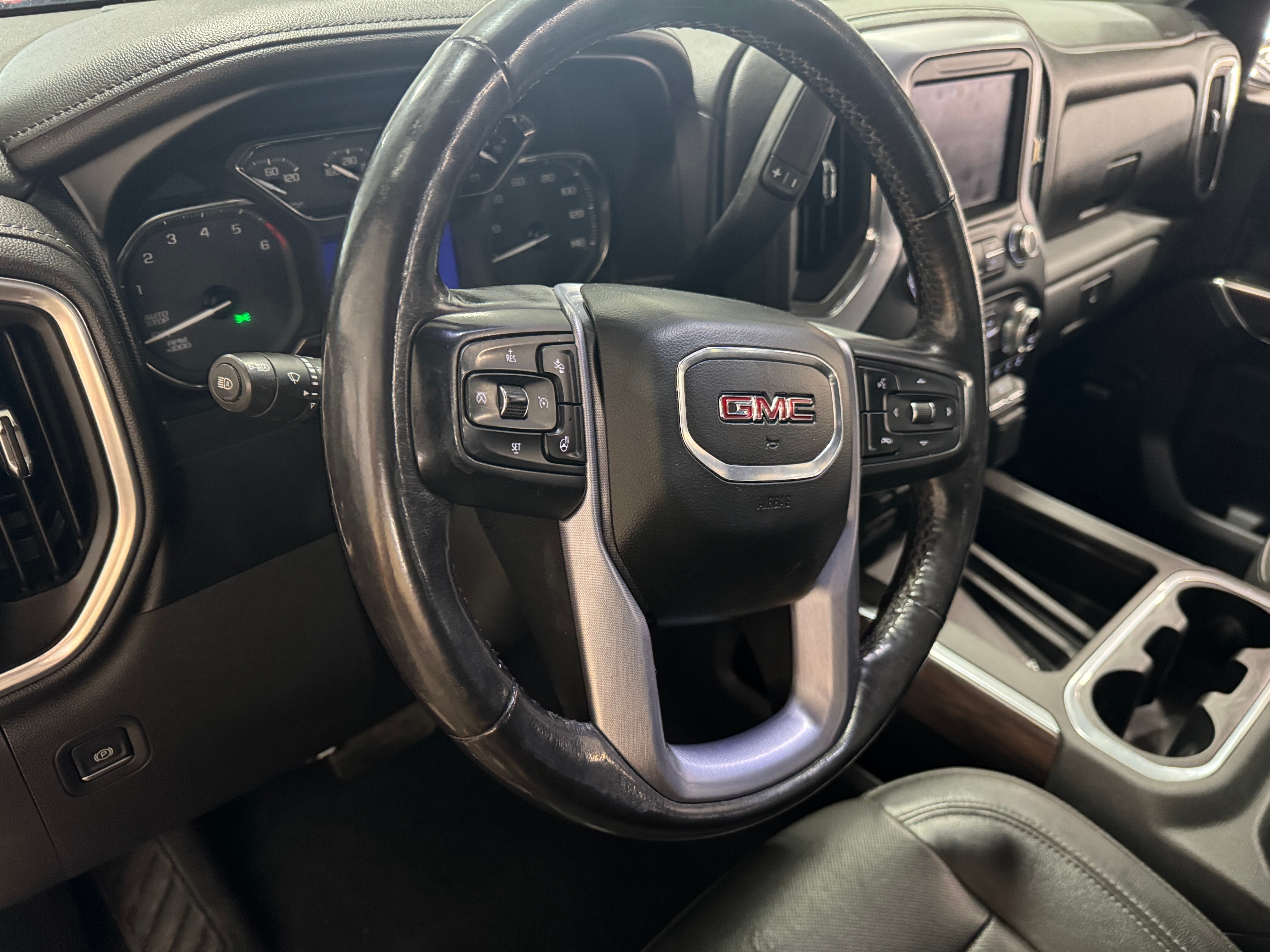 2019 GMC Sierra 1500 SLT 2