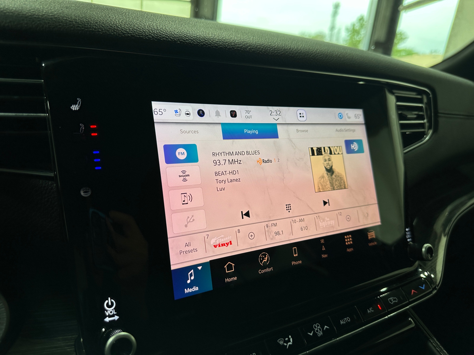 Thumbnail: 2022 Jeep Wagoneer - 3