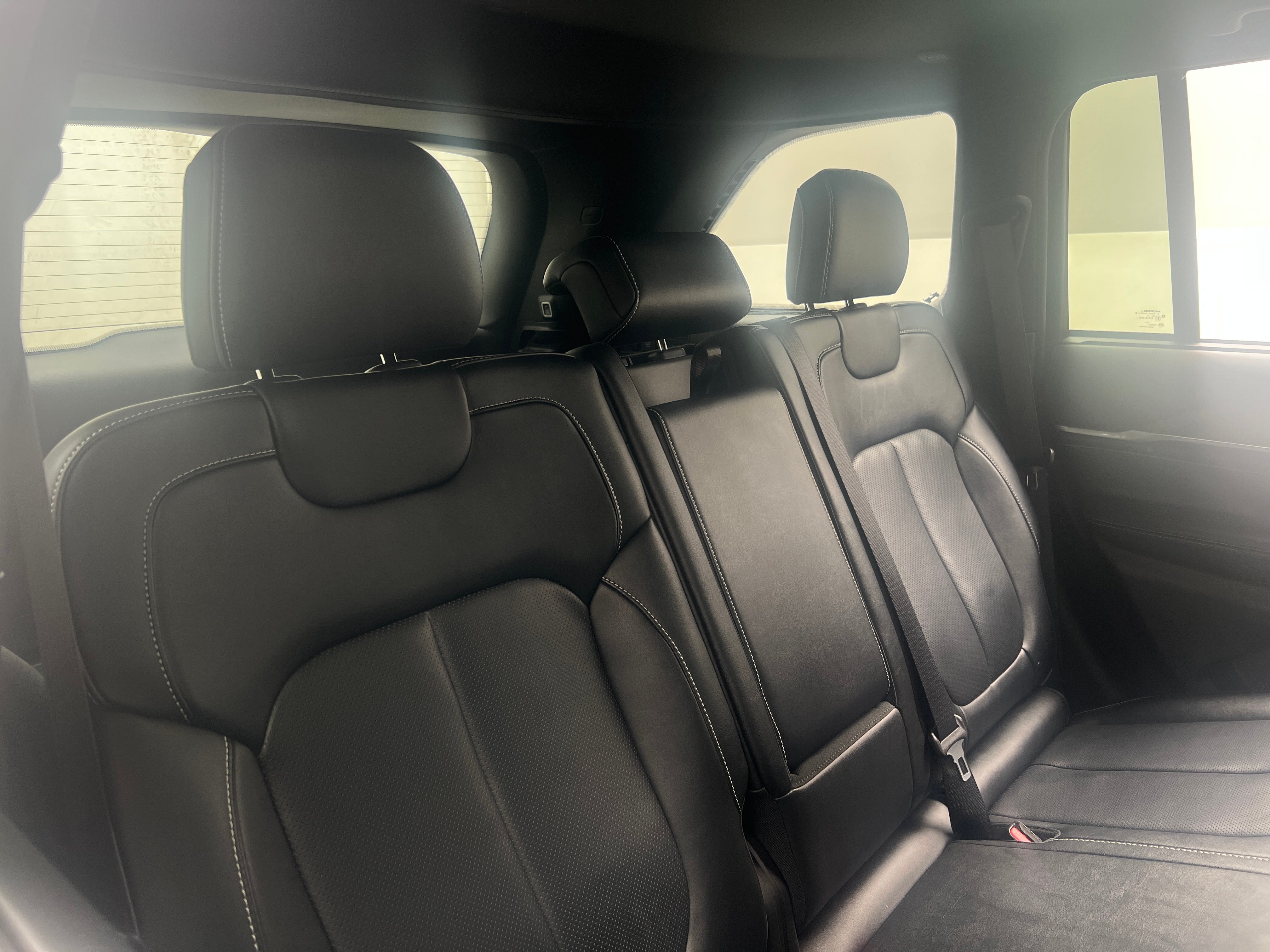 2022 Jeep Grand Cherokee Overland 5