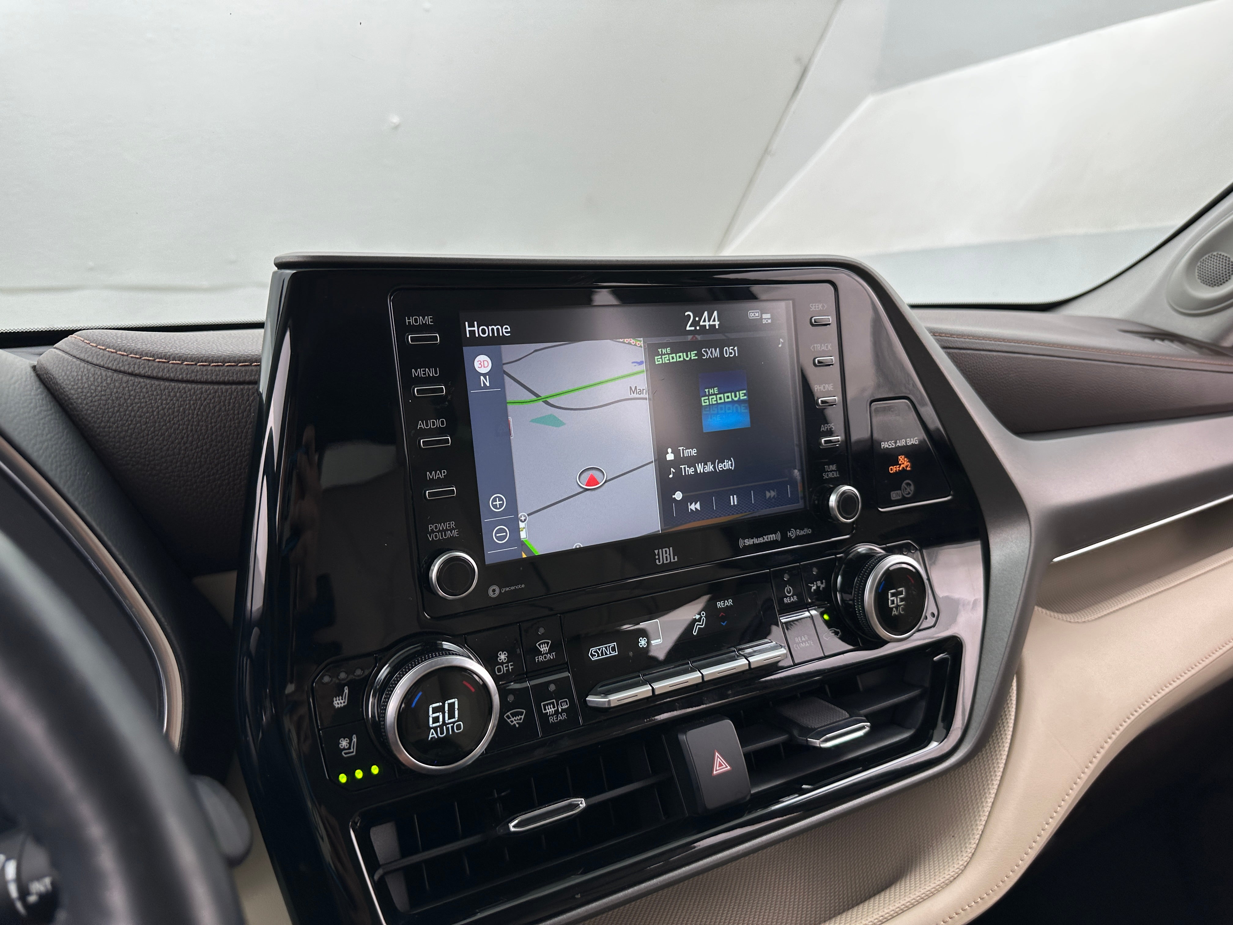 2021 Toyota Highlander Limited 3
