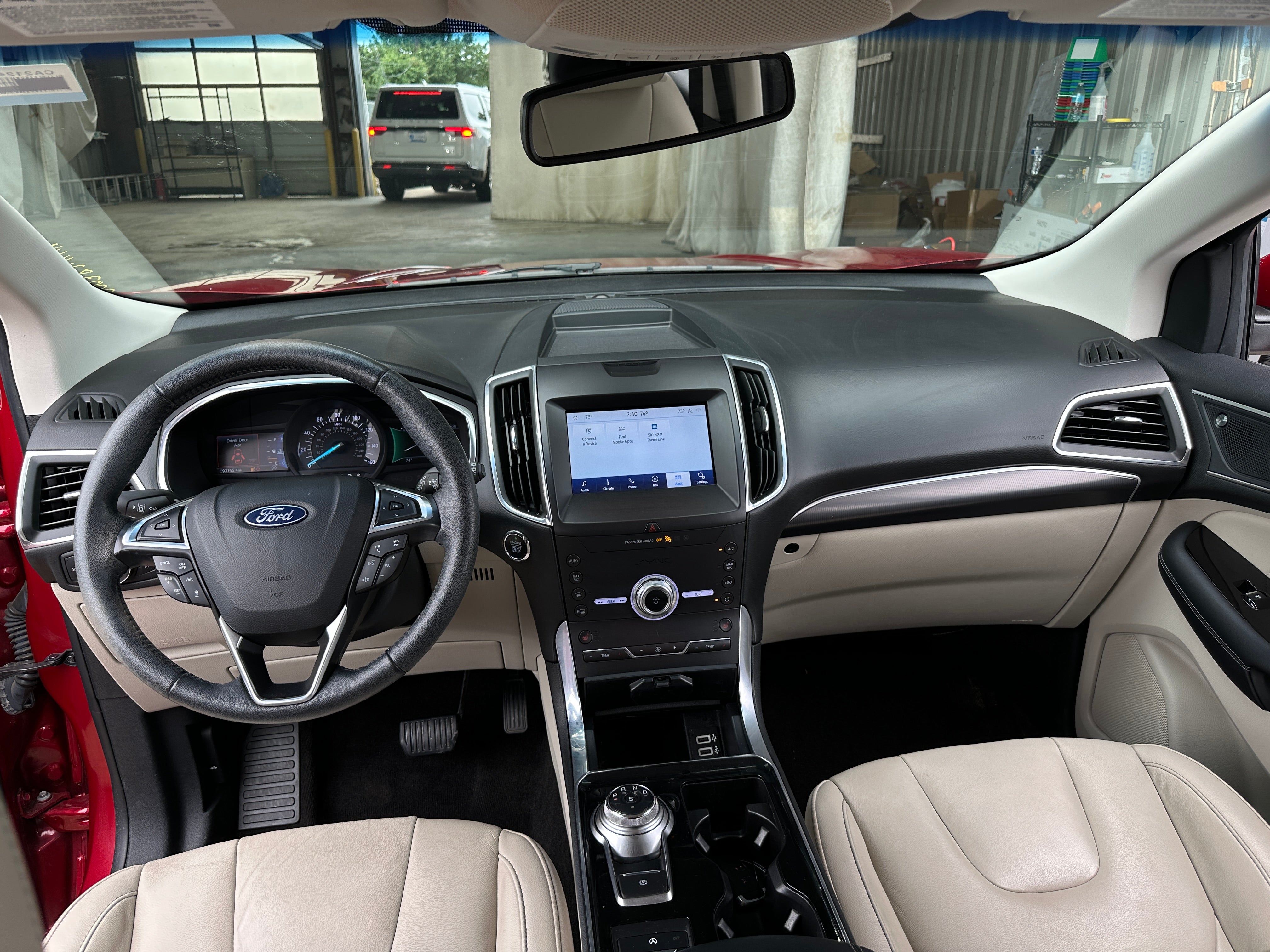 2020 Ford Edge Titanium 3