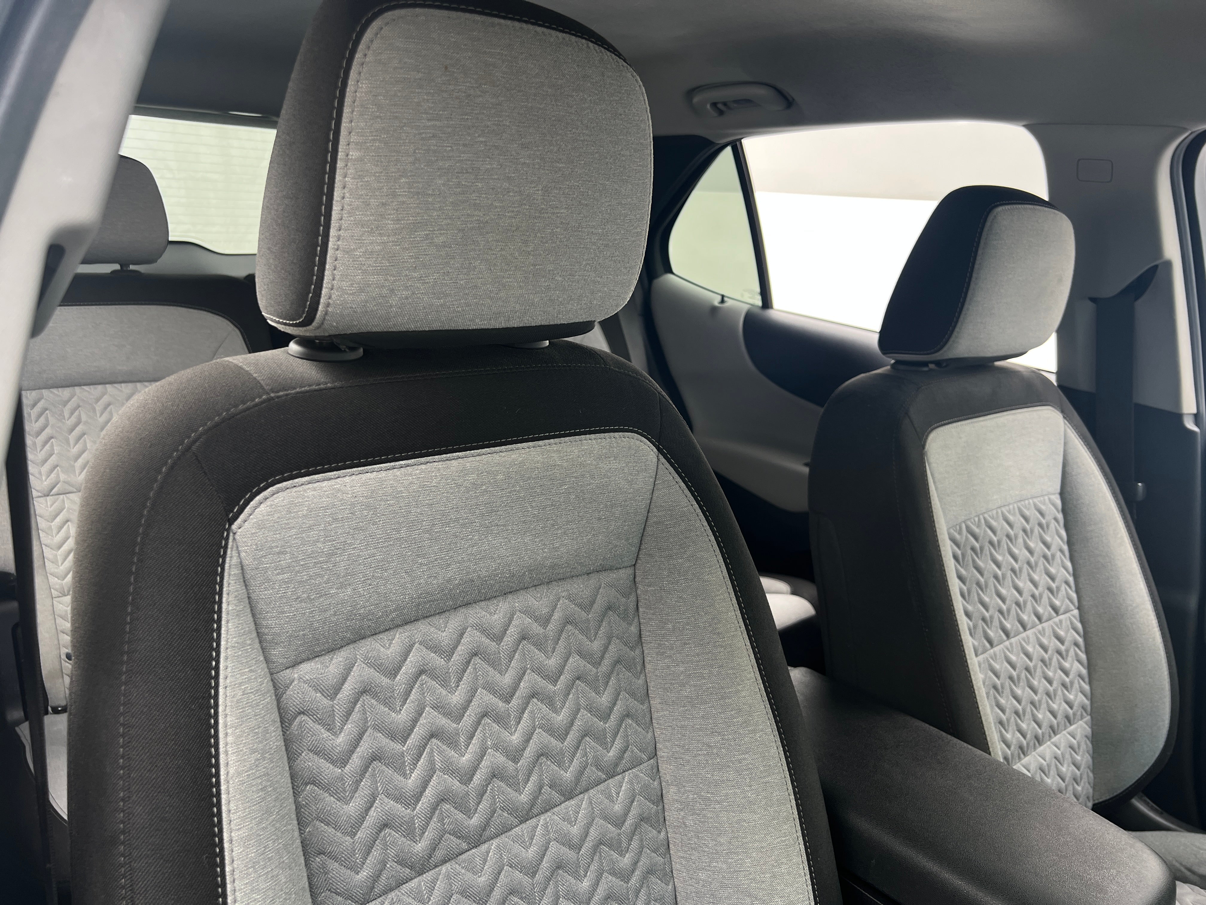 2022 Chevrolet Equinox LT 2