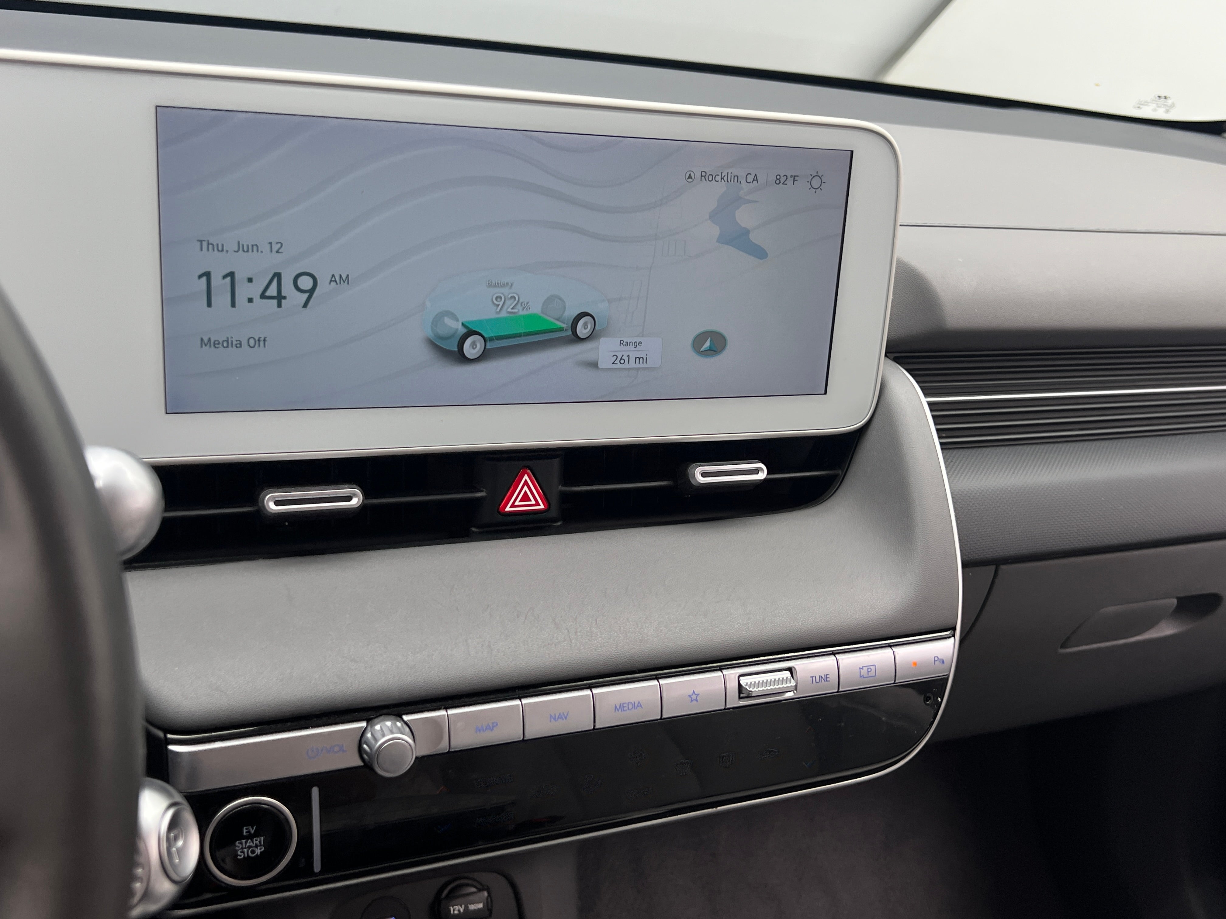 Thumbnail: 2023 Hyundai Ioniq 5 - 4